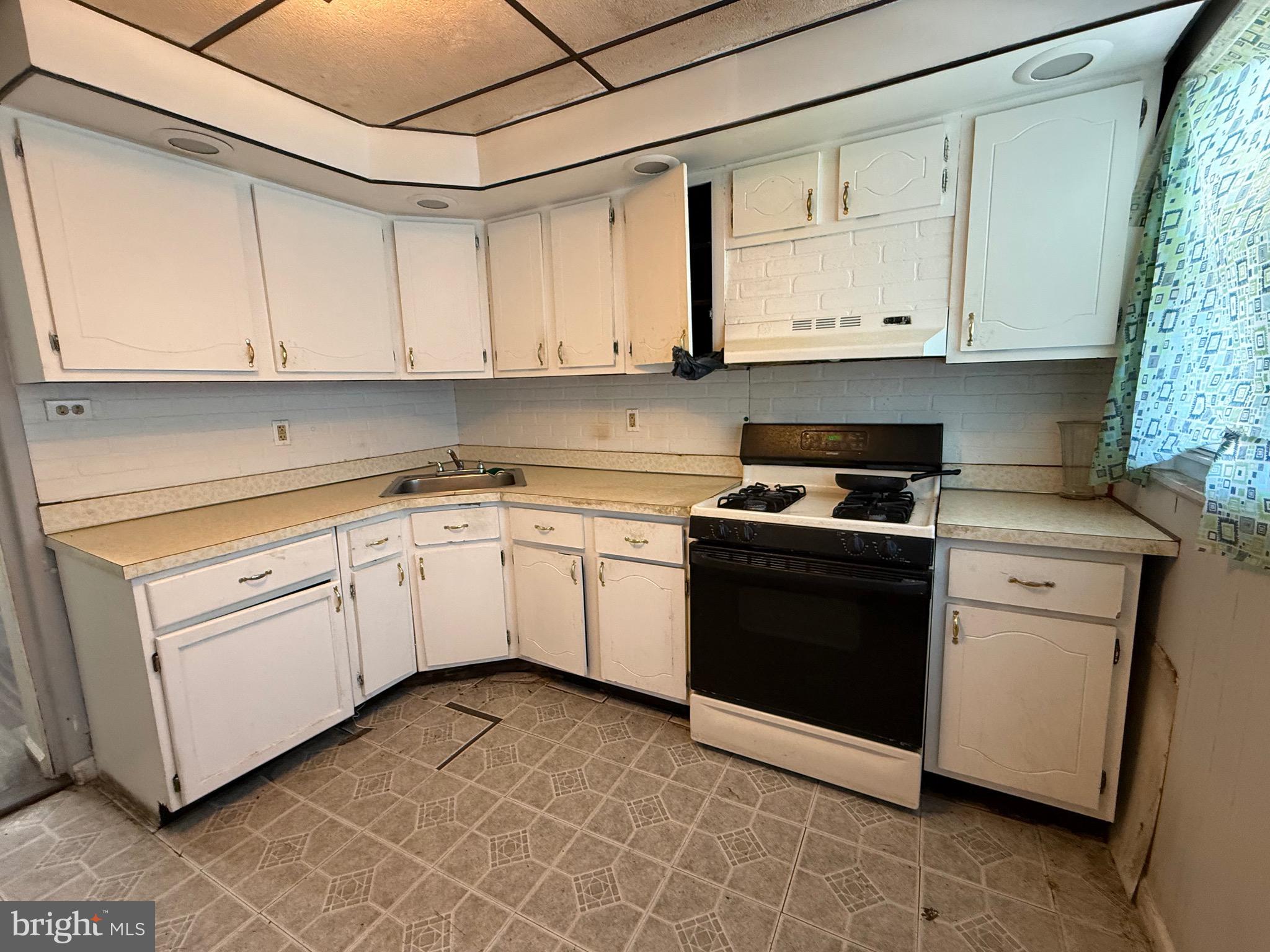 KENSINGTON - Residential