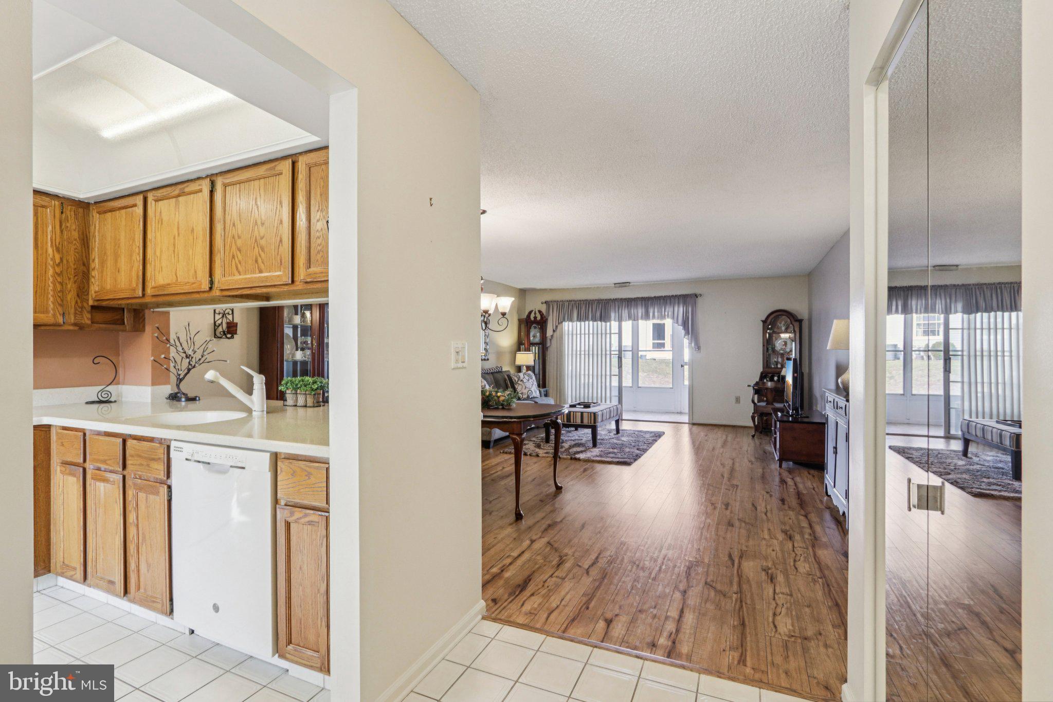 2000 MILLER AVENUE 25