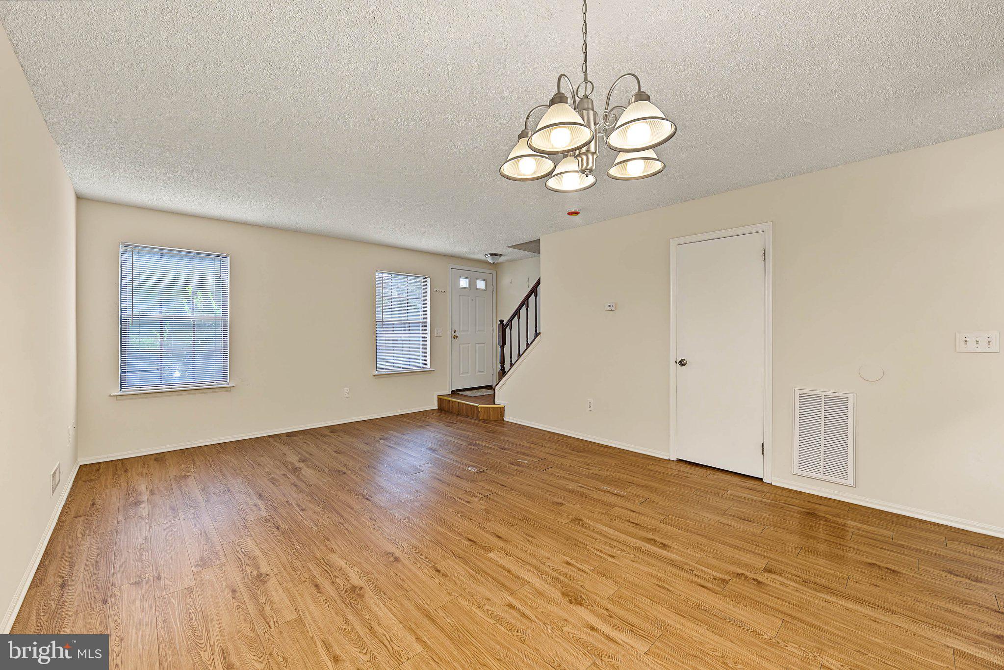 23 GREENWICH DRIVE