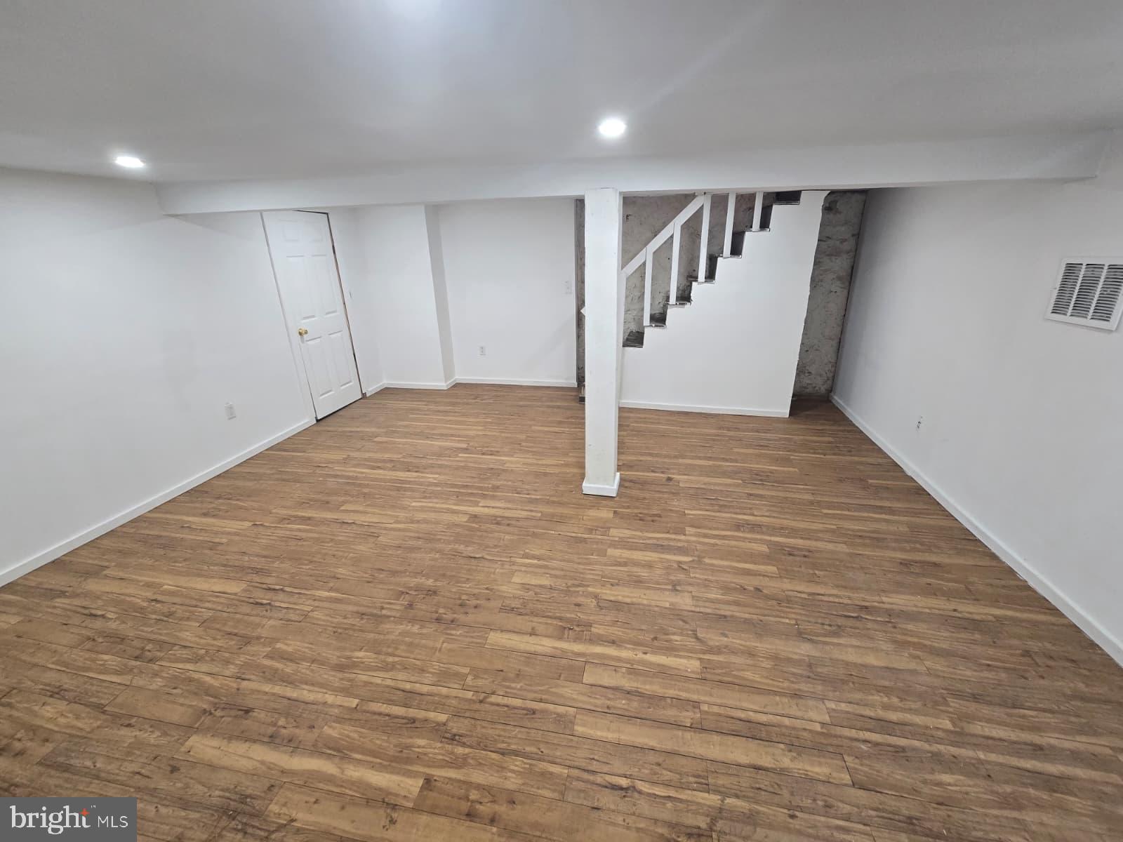 MONDAWMIN - Residential