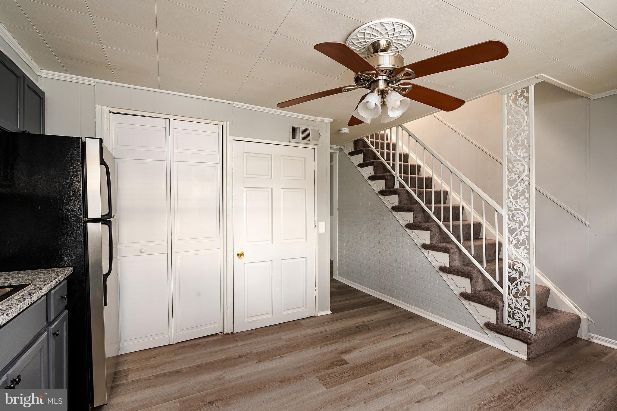 RIVERVIEW - Residential