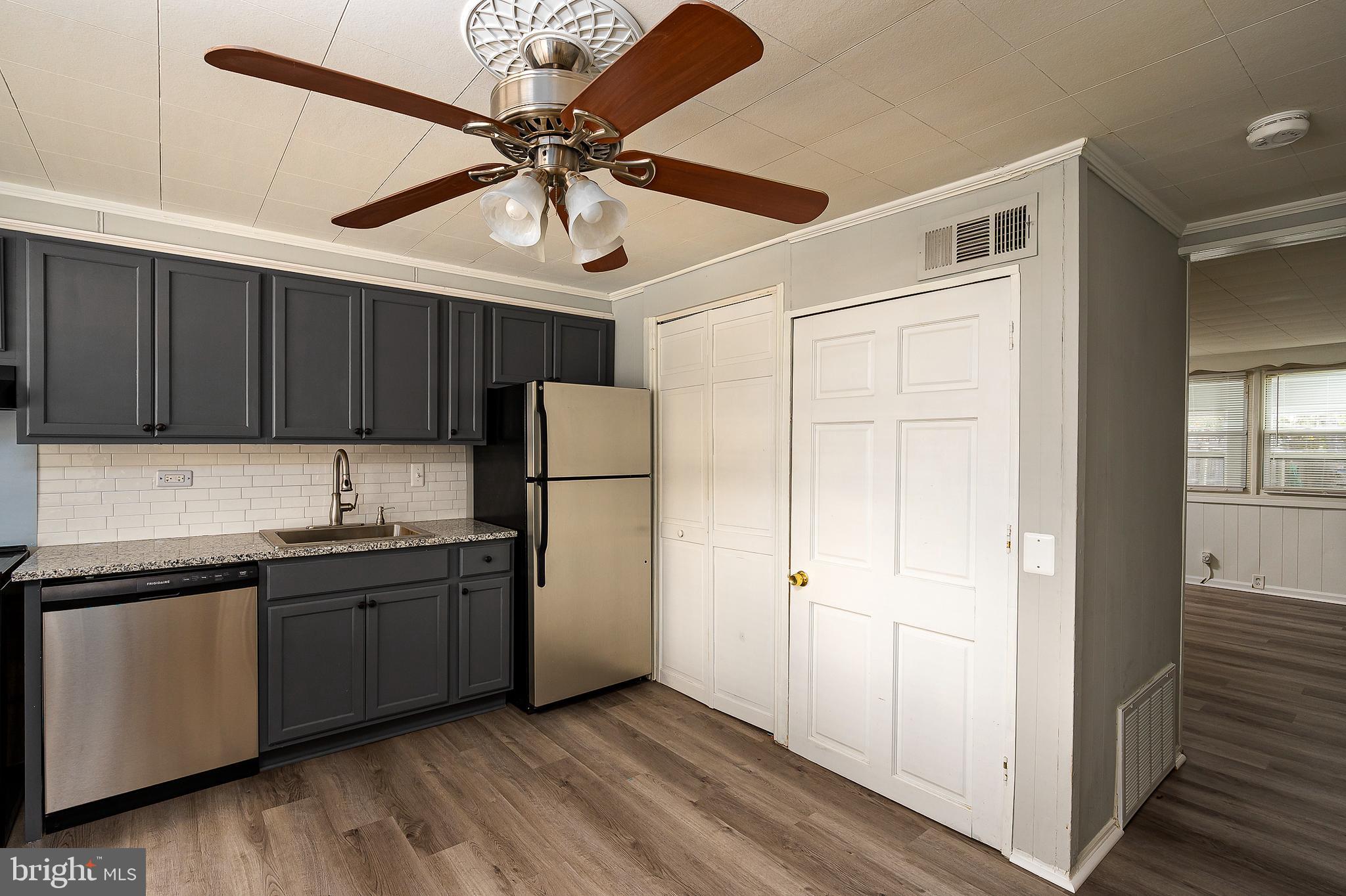 RIVERVIEW - Residential