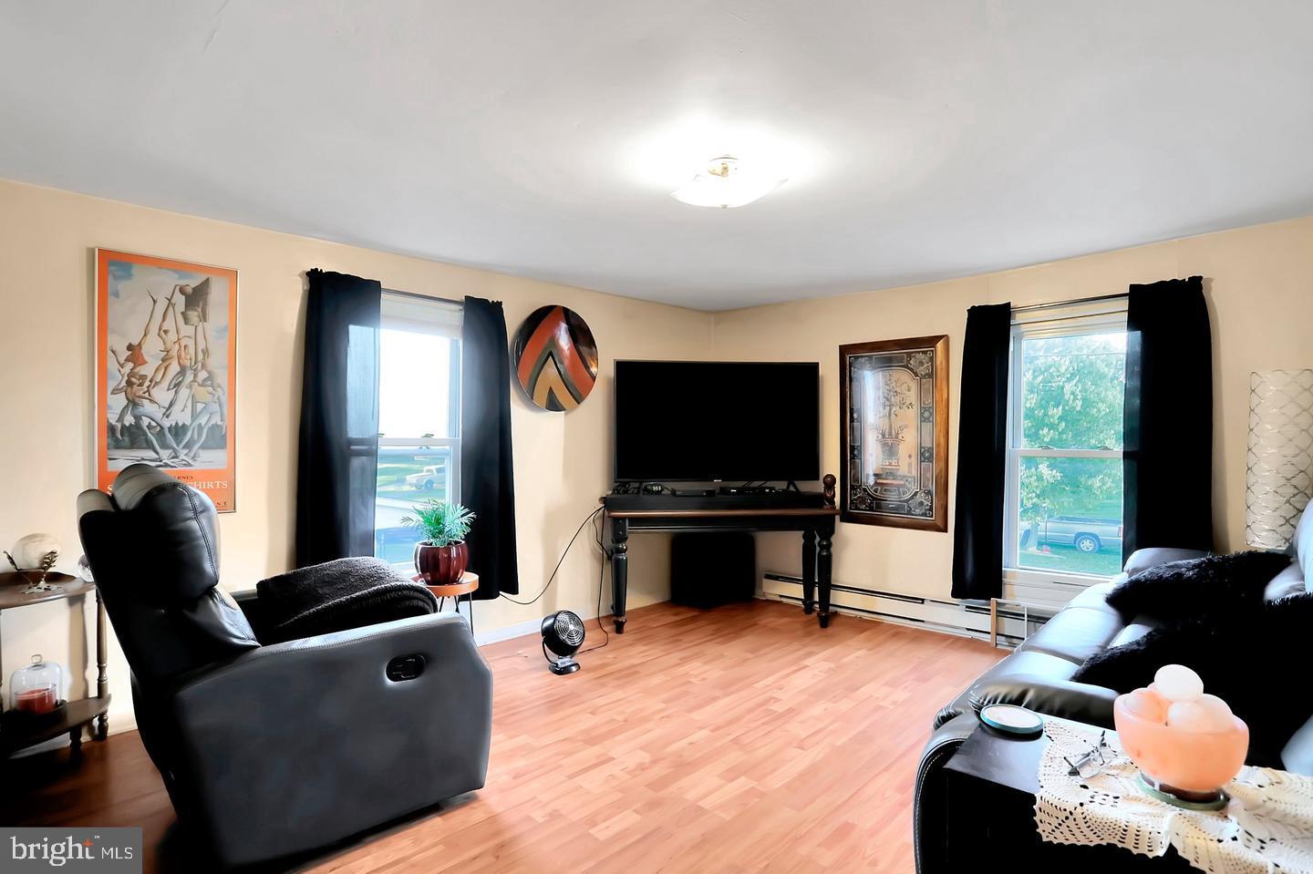 FRONT ROYAL - Residential Lease