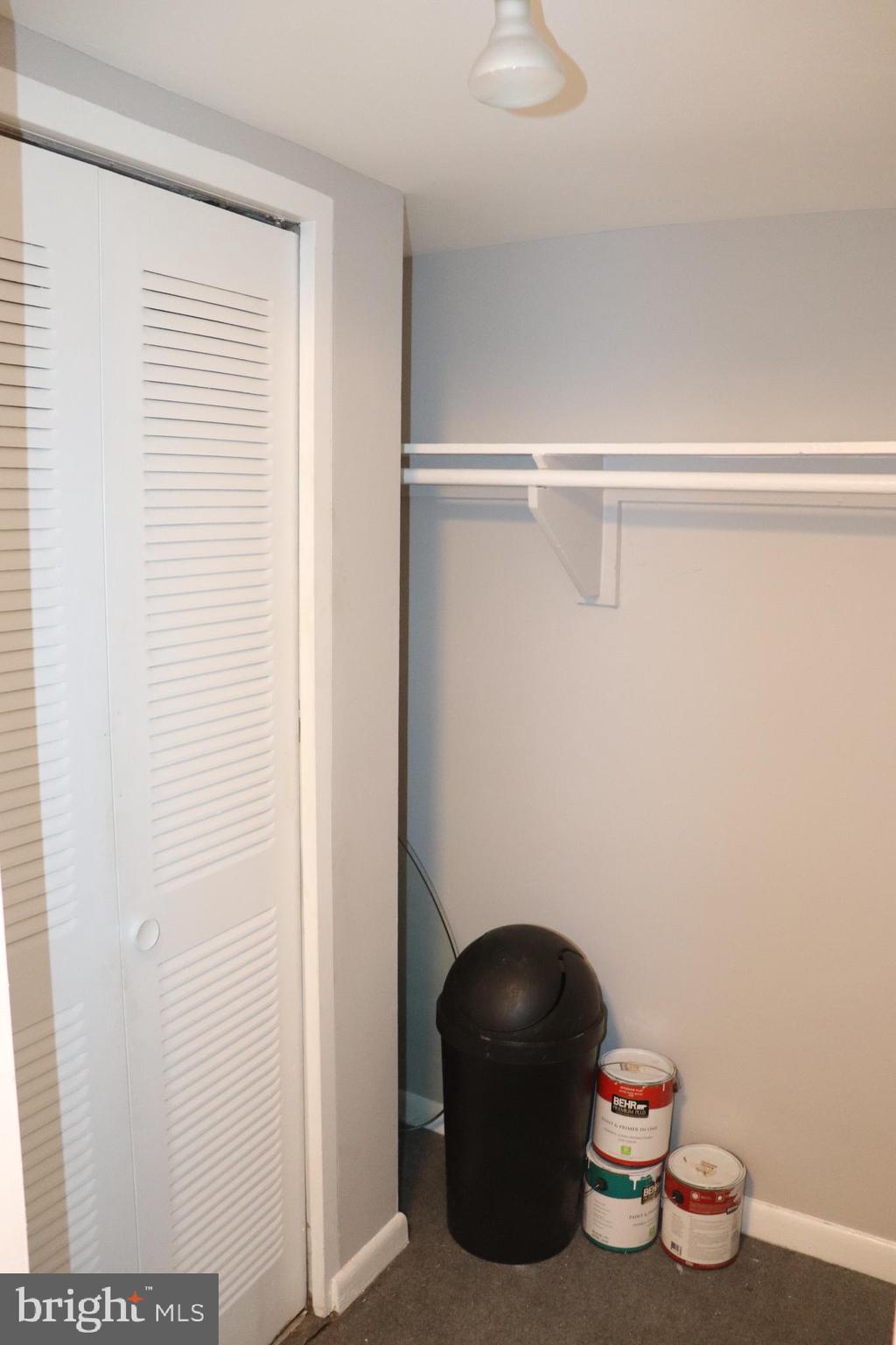 THE SEASONS - Residential