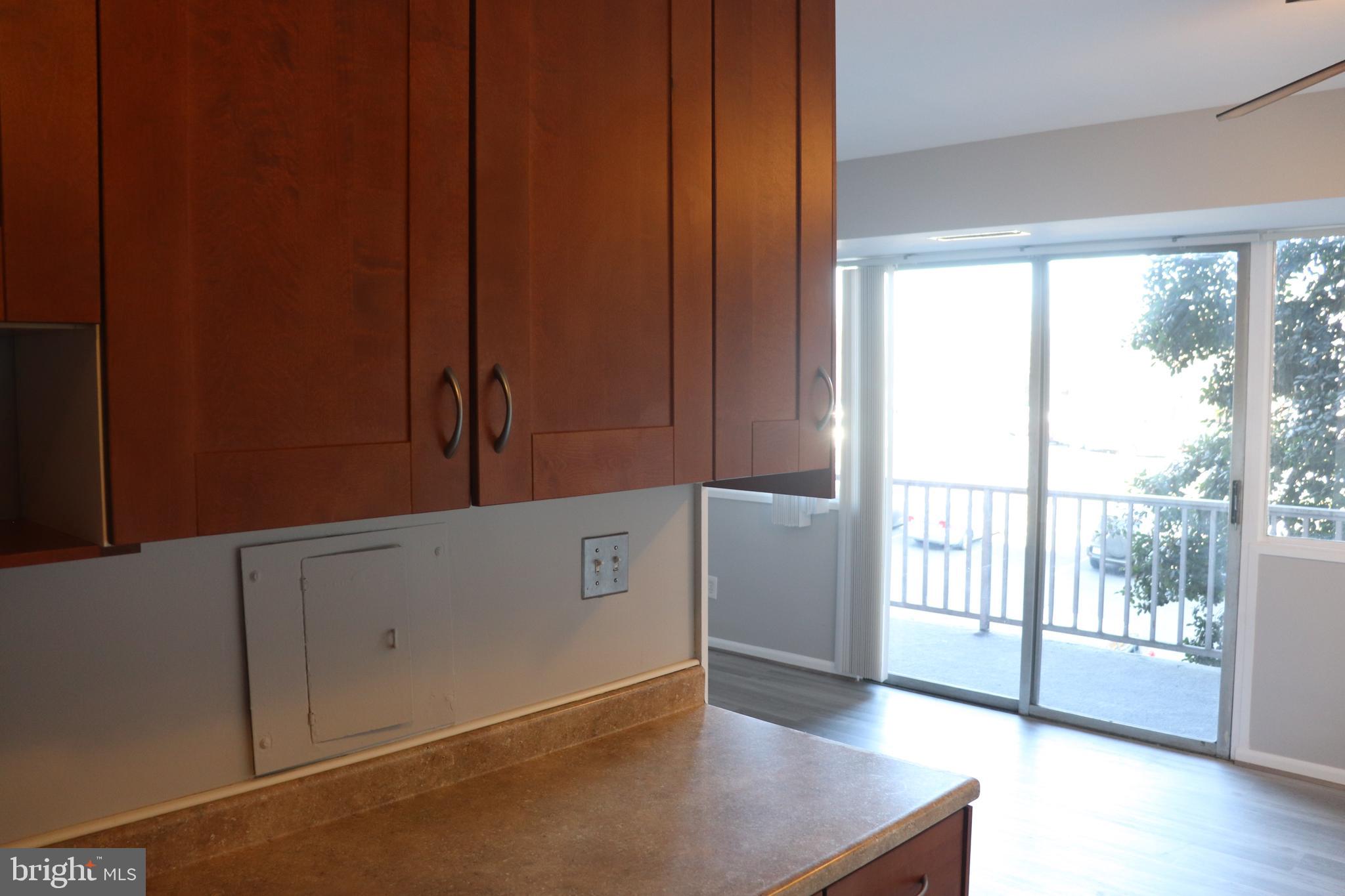 THE SEASONS - Residential