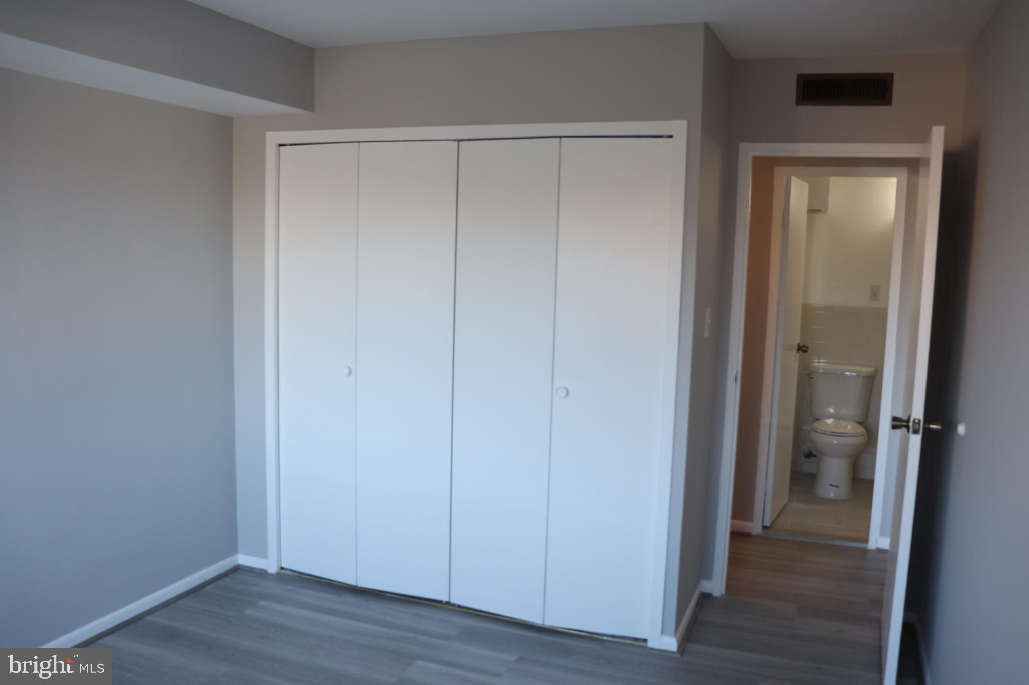 THE SEASONS - Residential