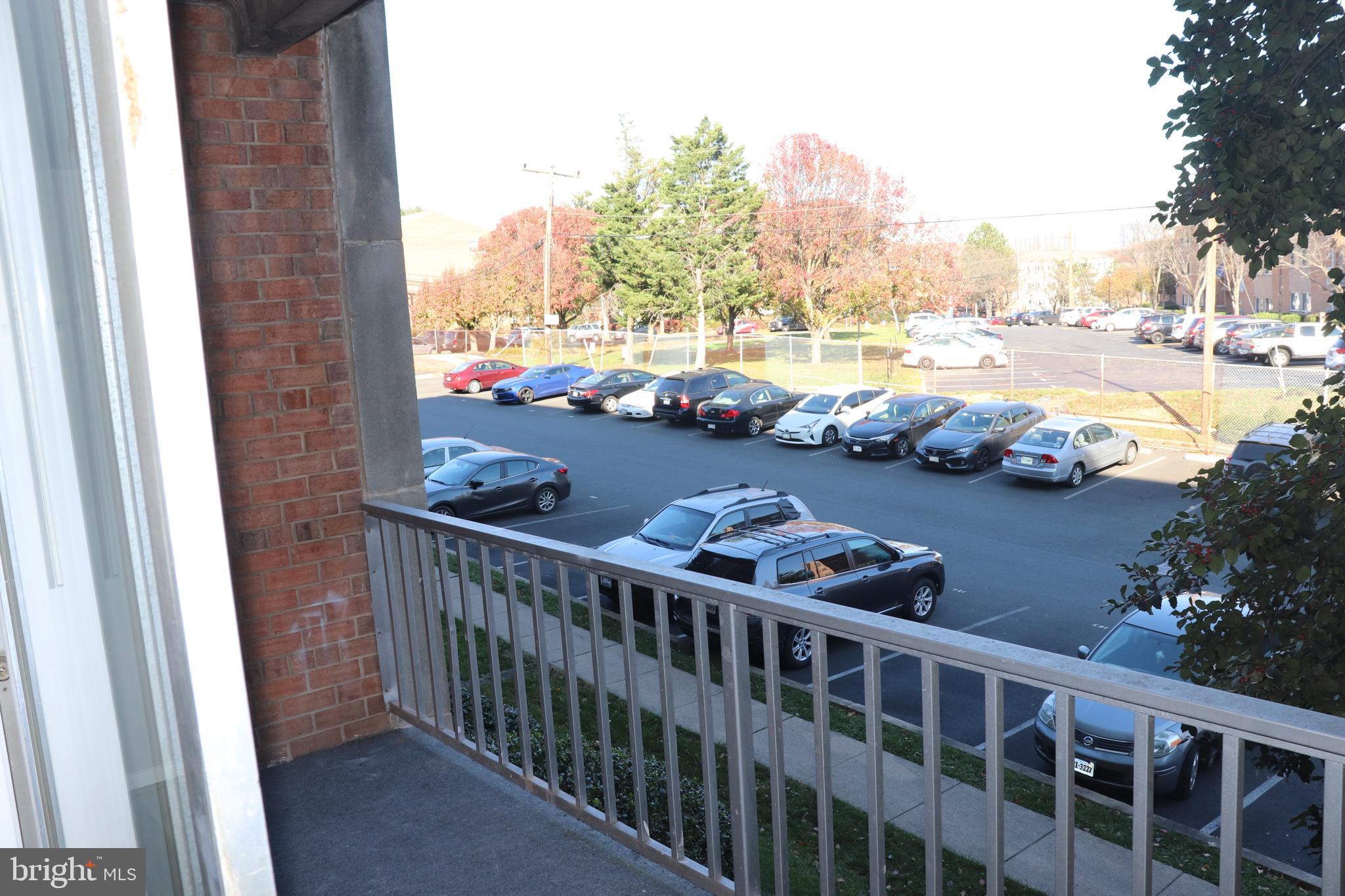 THE SEASONS - Residential