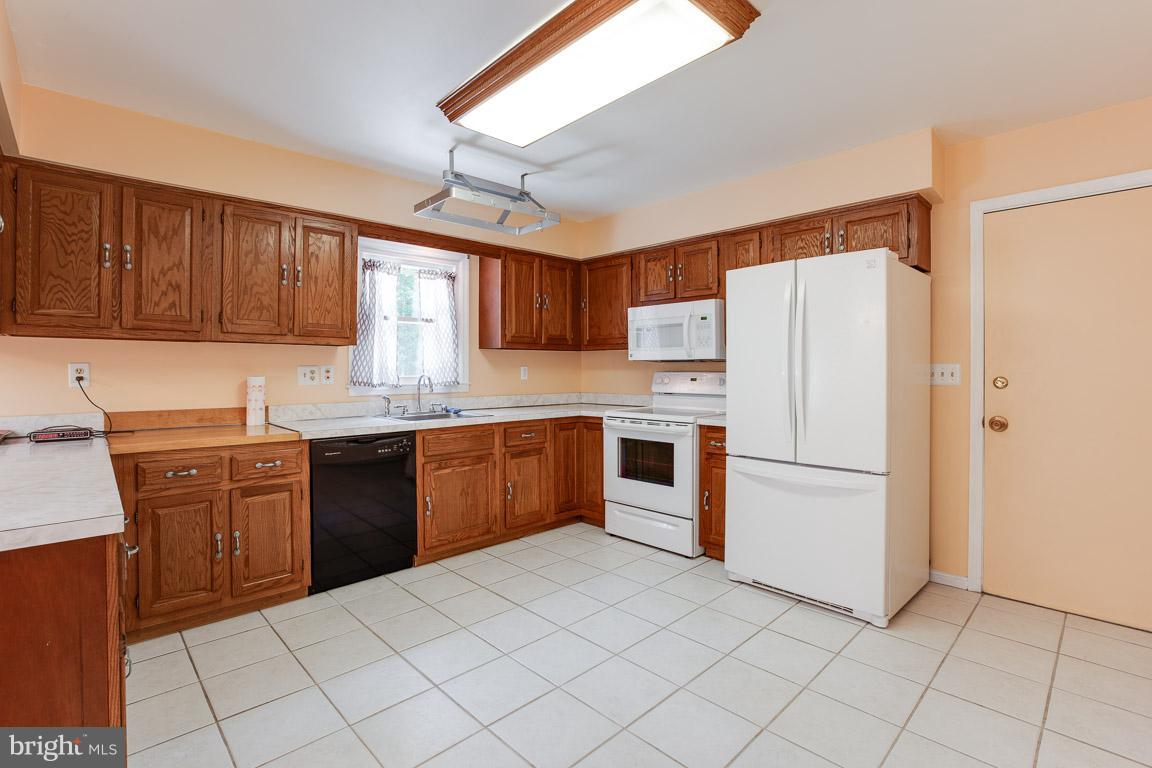 RUSTIC HILLS - Residential