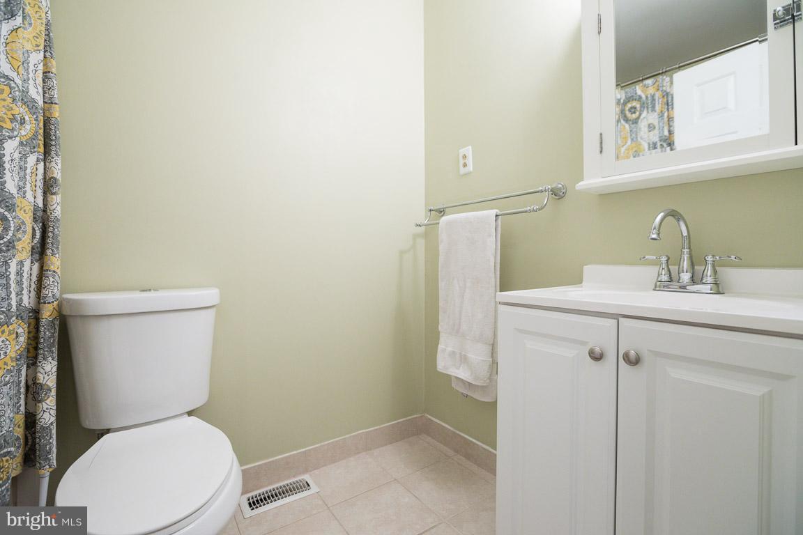 RUSTIC HILLS - Residential