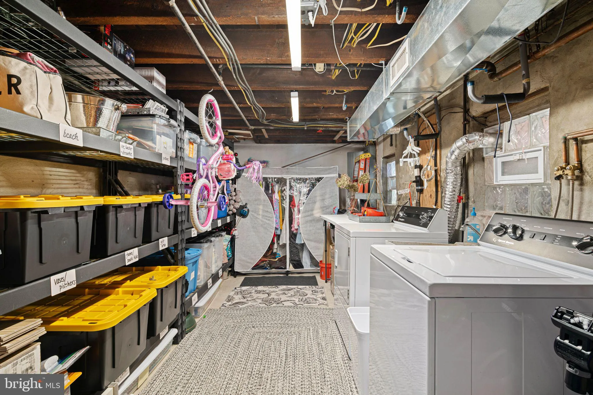 Philadelphia, Pennsylvania 19130, United States, 4 Bedrooms Bedrooms, ,3 BathroomsBathrooms,Residential,Contingent,32537