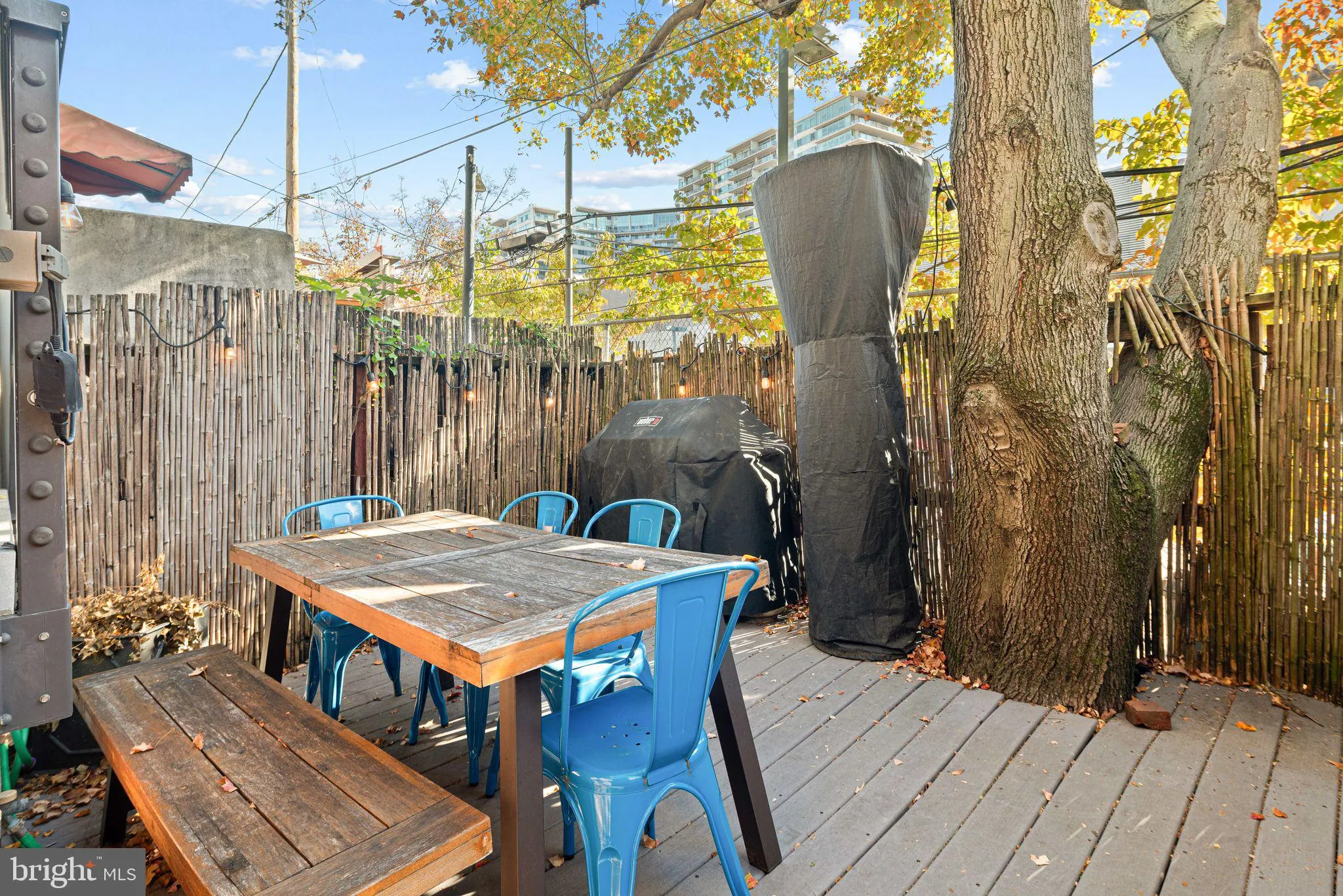 Philadelphia, Pennsylvania 19130, United States, 4 Bedrooms Bedrooms, ,3 BathroomsBathrooms,Residential,Contingent,32537