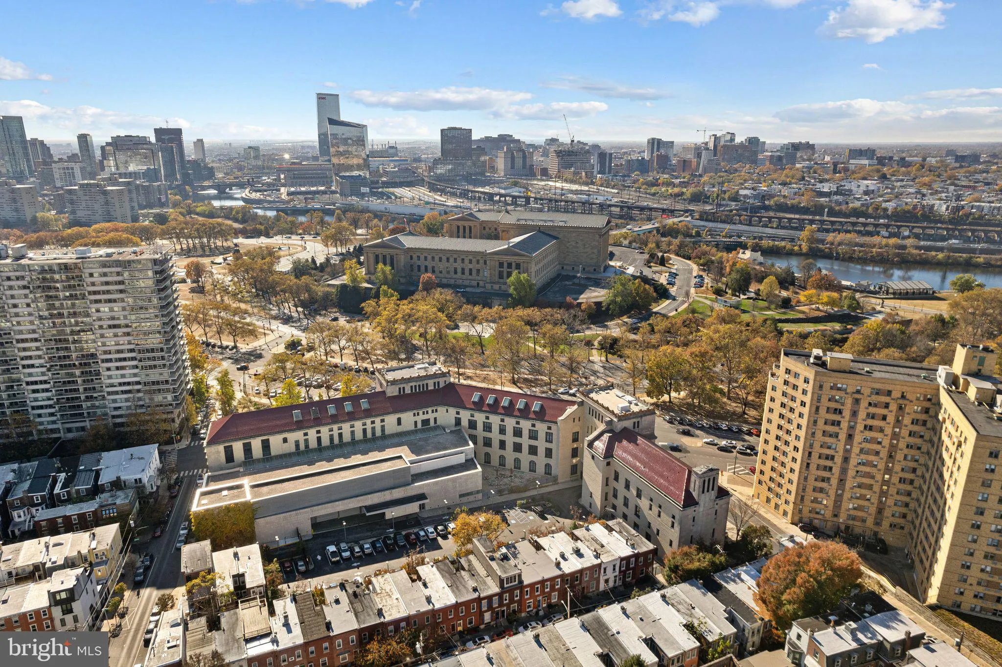 Philadelphia, Pennsylvania 19130, United States, 4 Bedrooms Bedrooms, ,3 BathroomsBathrooms,Residential,Contingent,32537