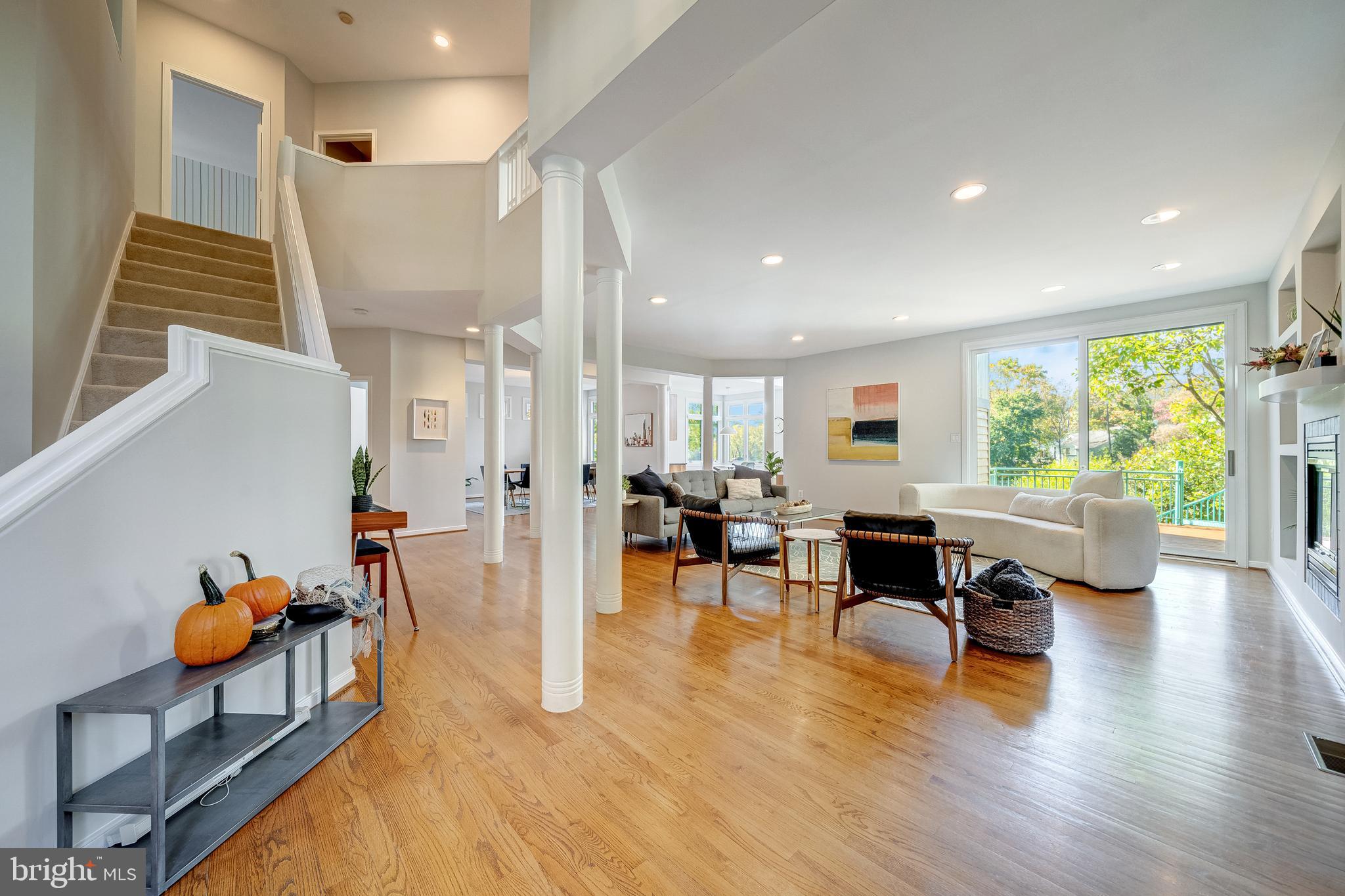 RESTON - Residential