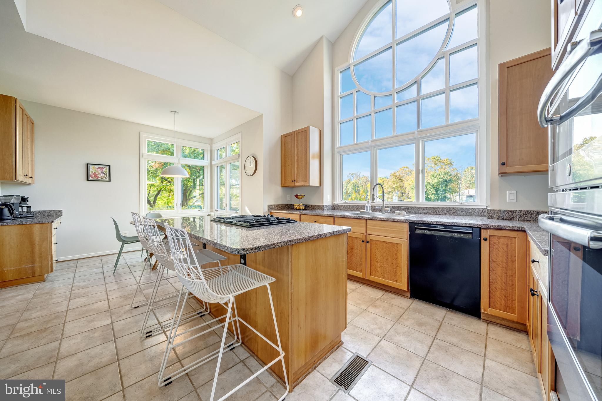 RESTON - Residential