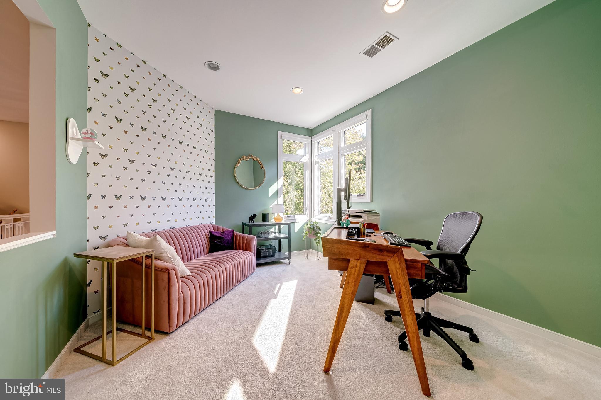 RESTON - Residential