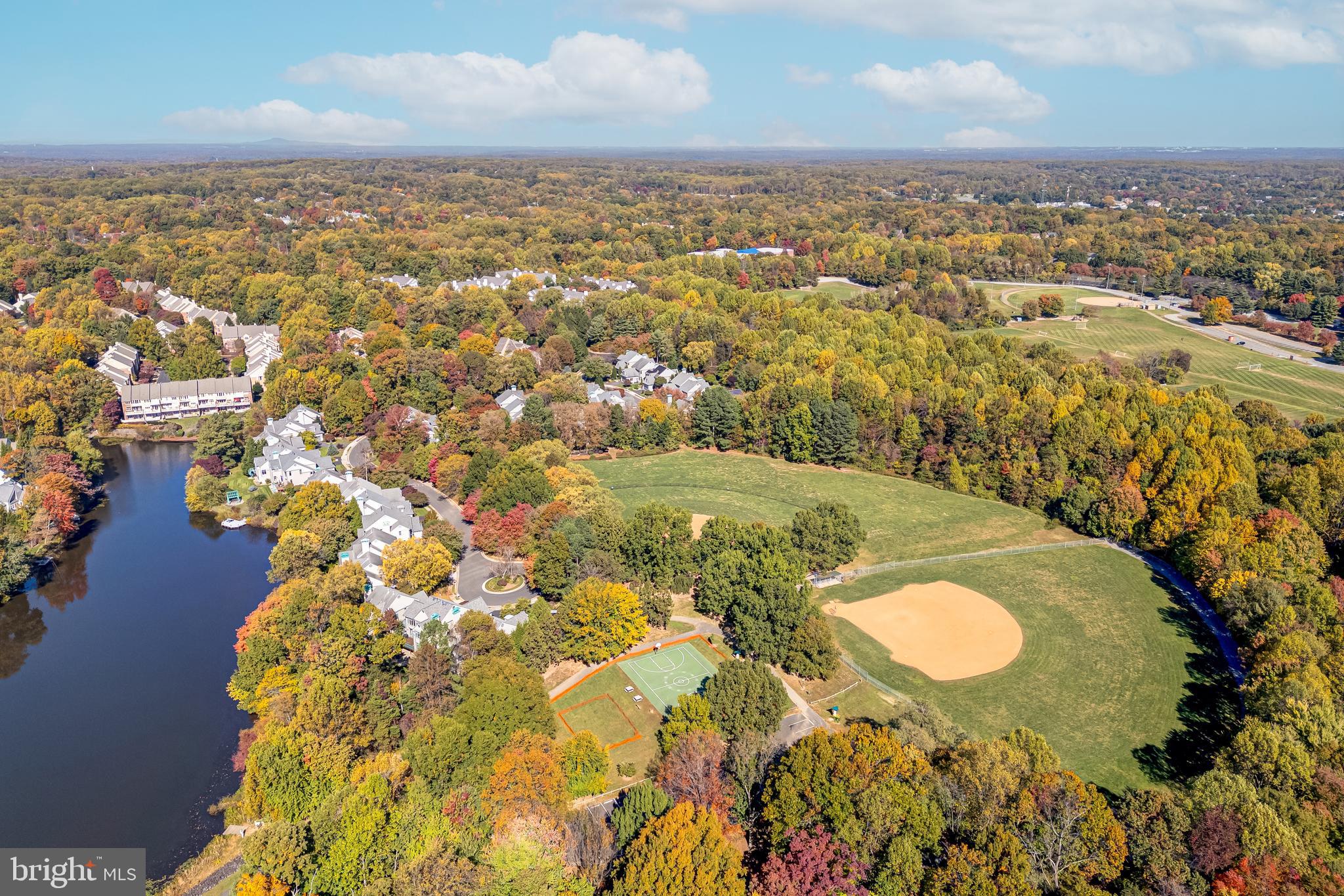 RESTON - Residential