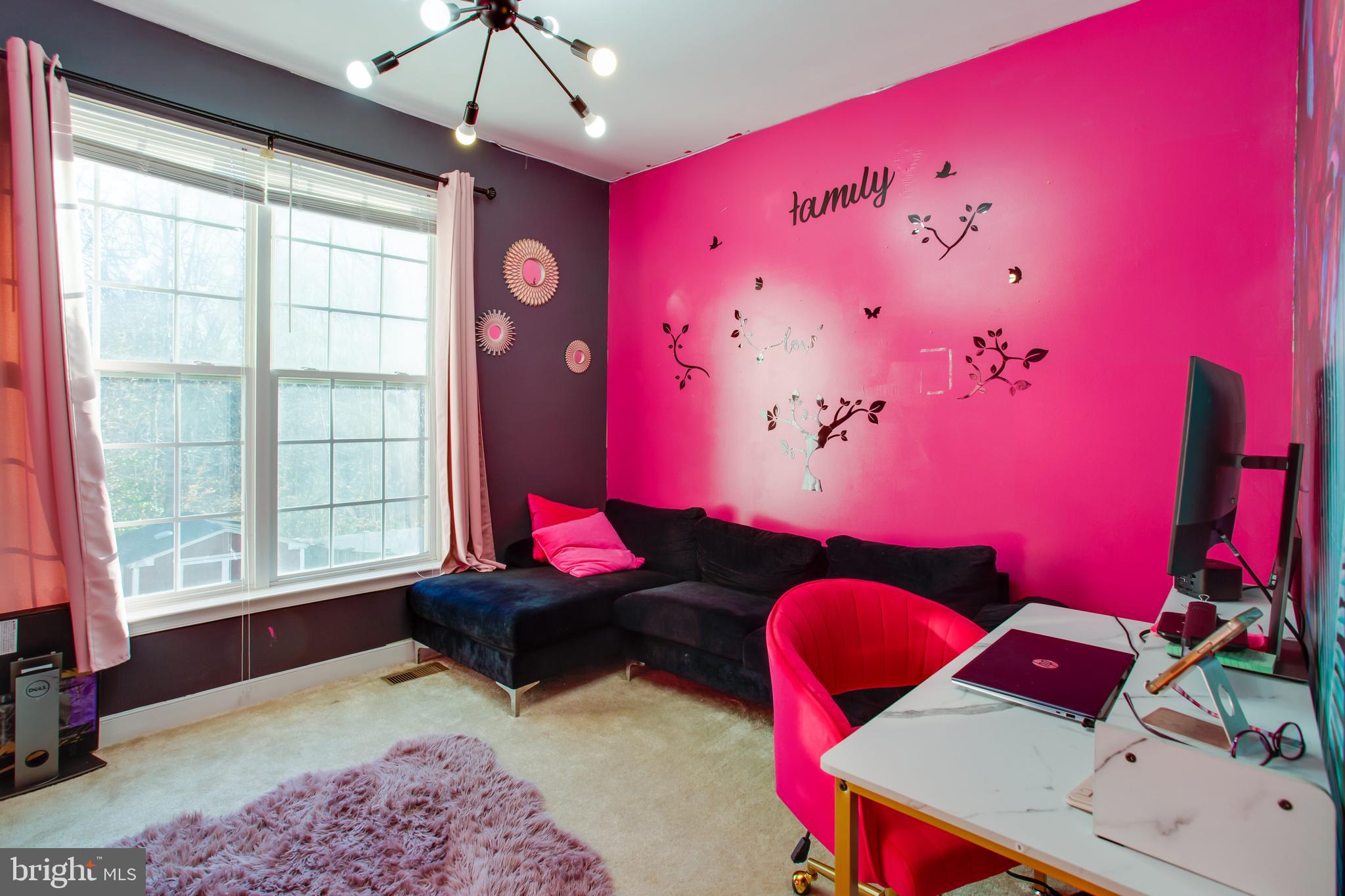 HUNTERS BROOKE - Residential