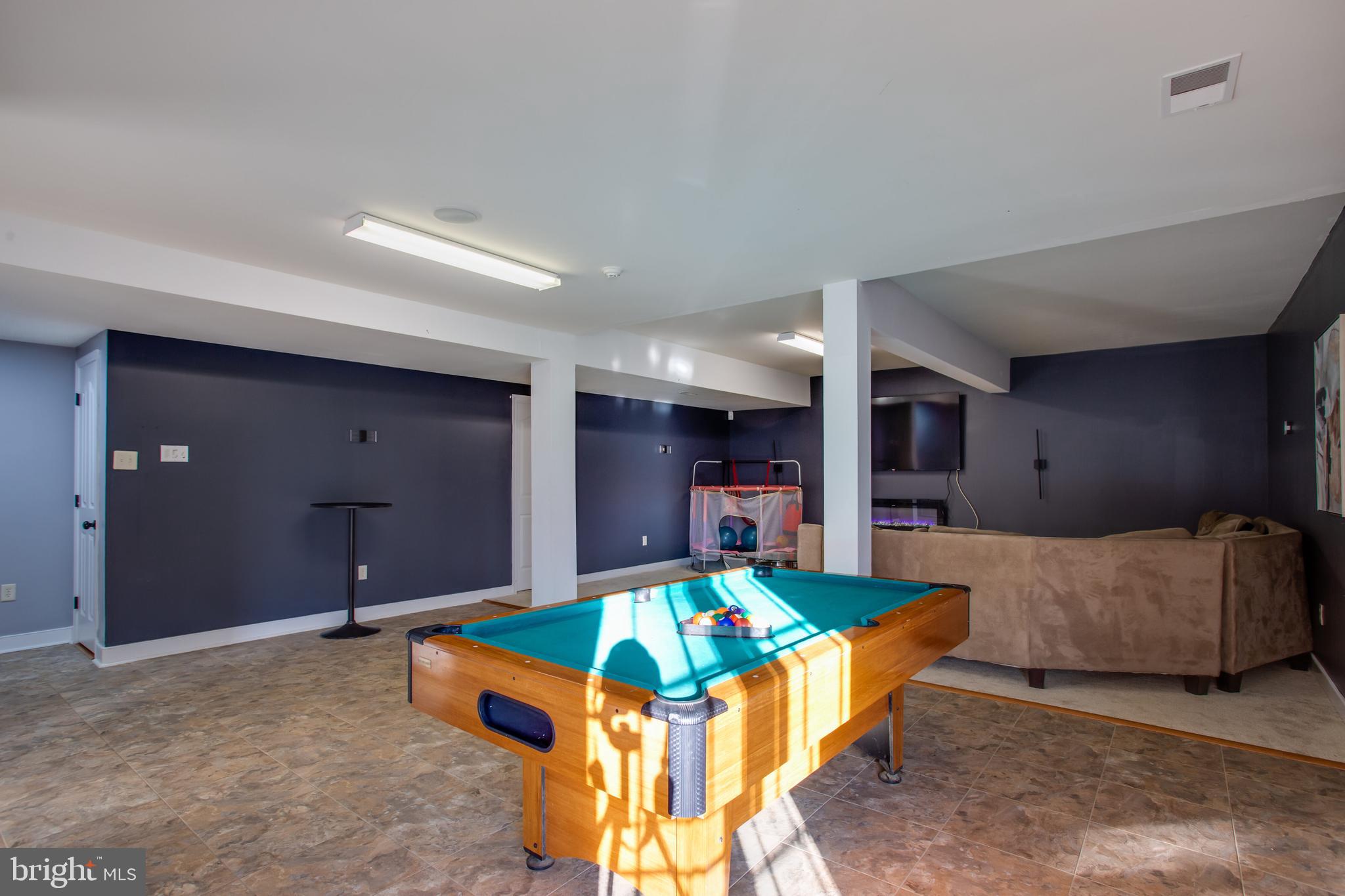 HUNTERS BROOKE - Residential