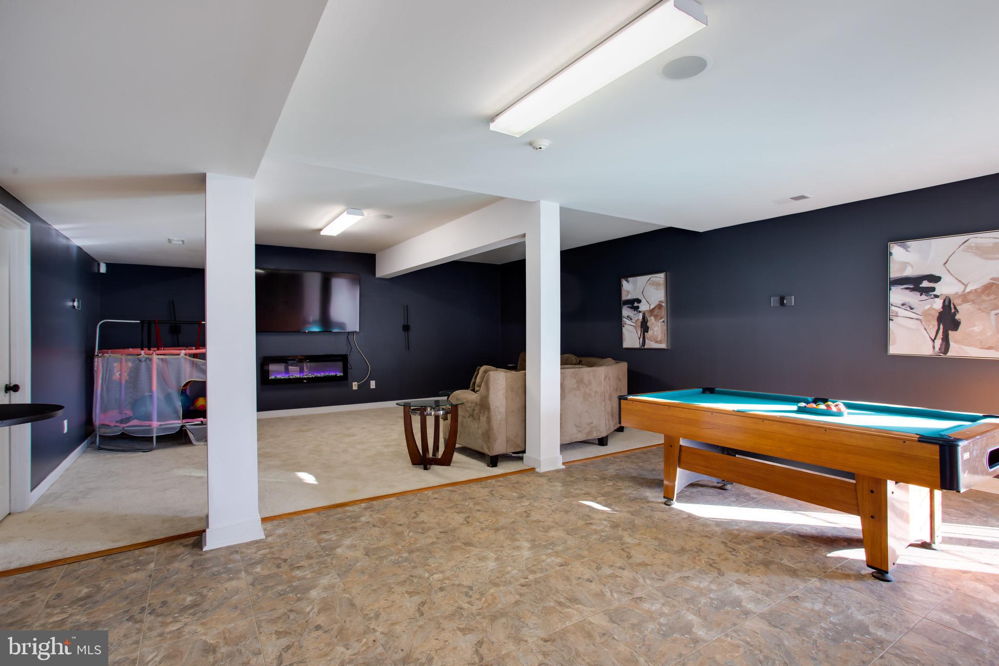 HUNTERS BROOKE - Residential