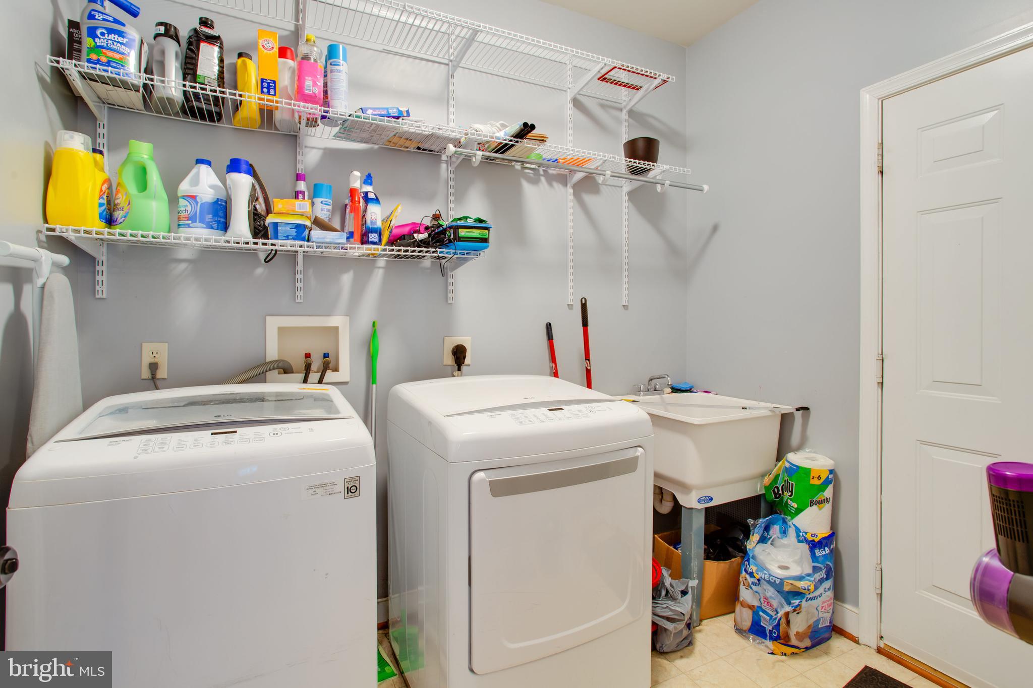 HUNTERS BROOKE - Residential