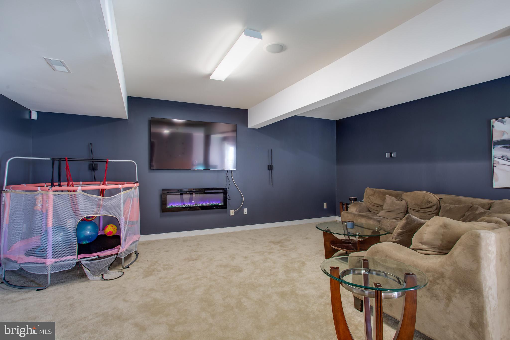 HUNTERS BROOKE - Residential