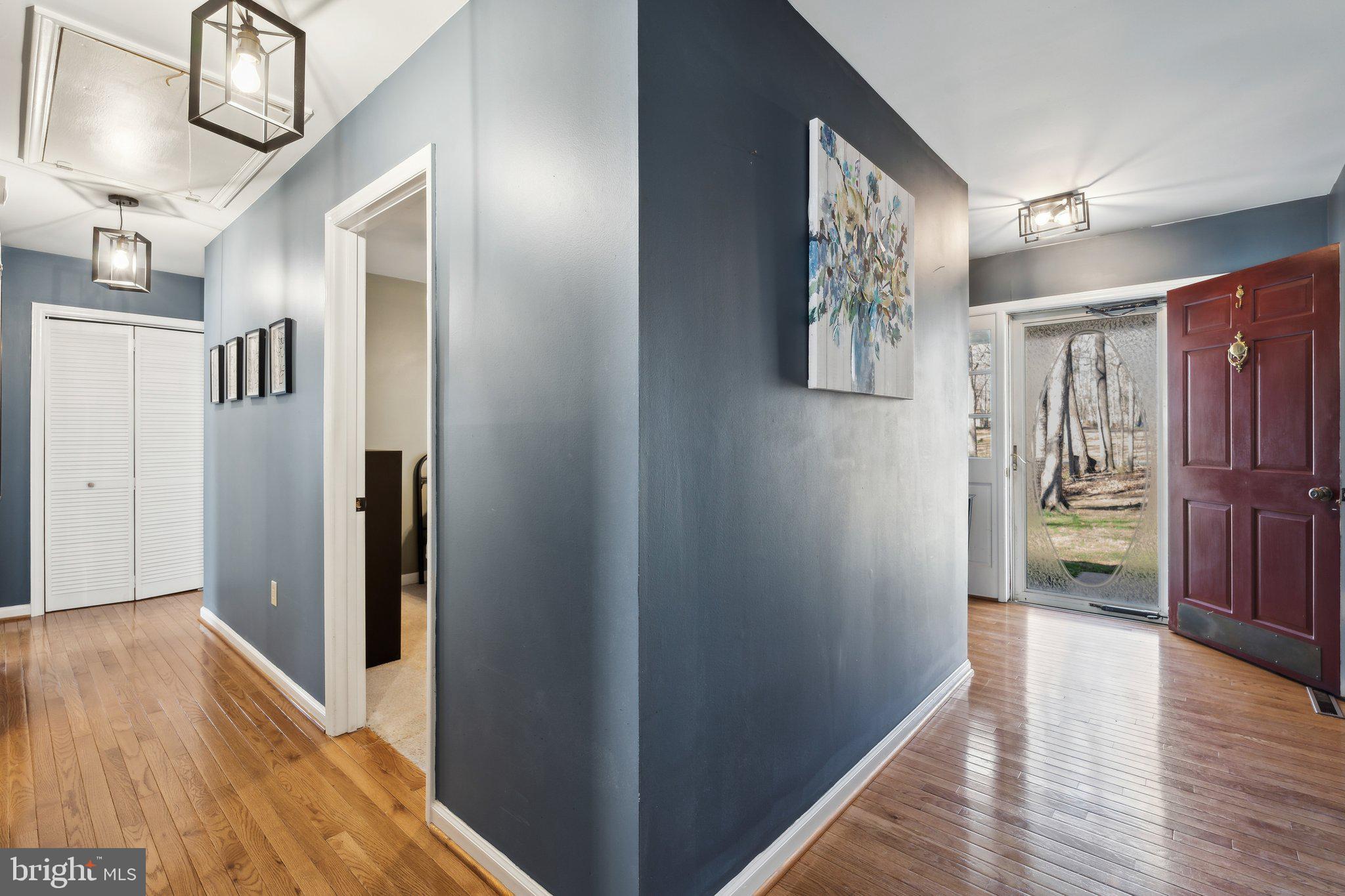 OAK HILL - Residential