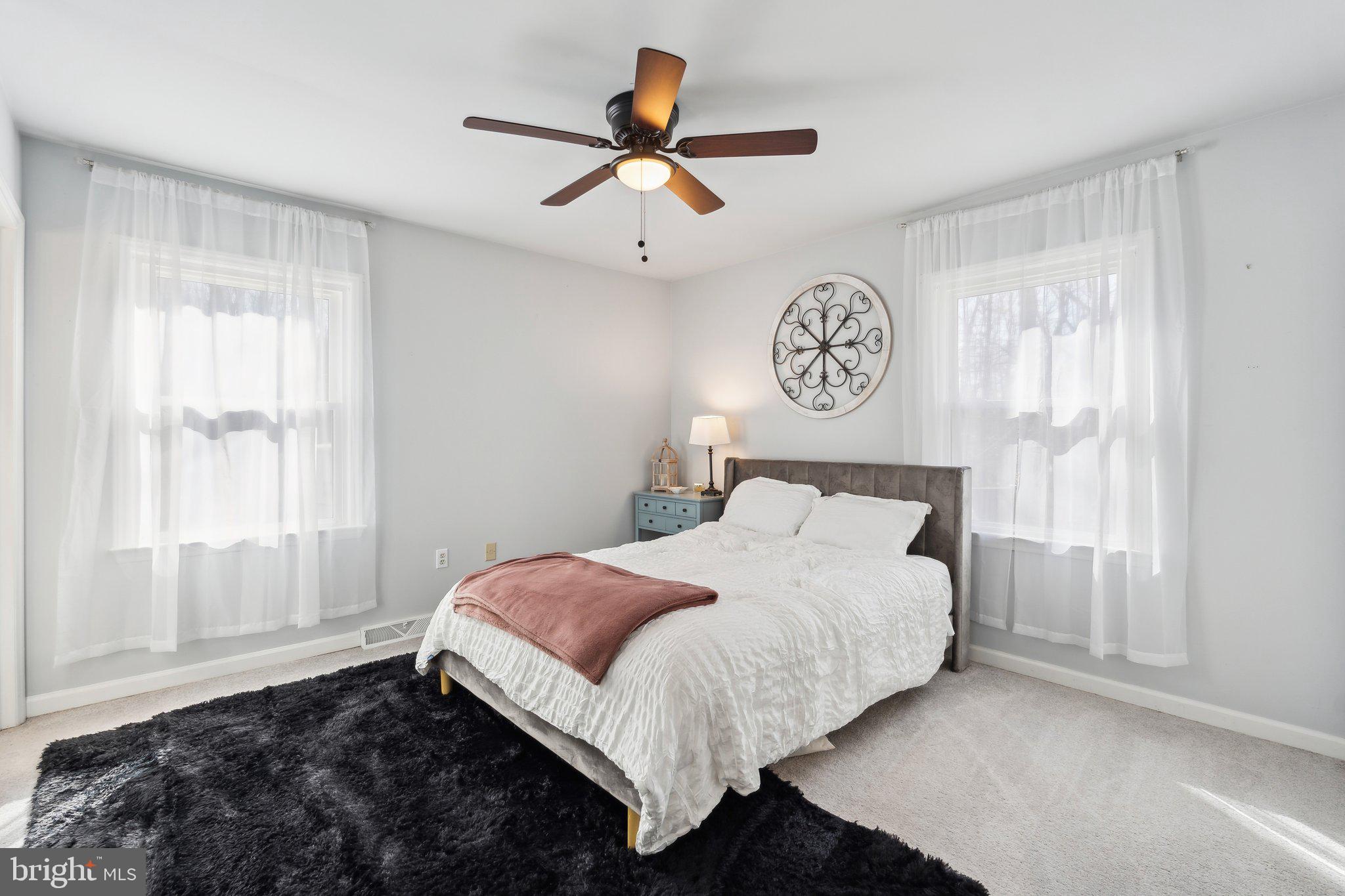 OAK HILL - Residential