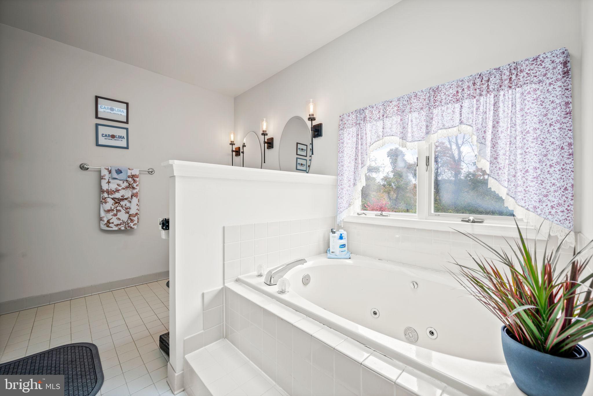 RUTH RODGERS - Residential