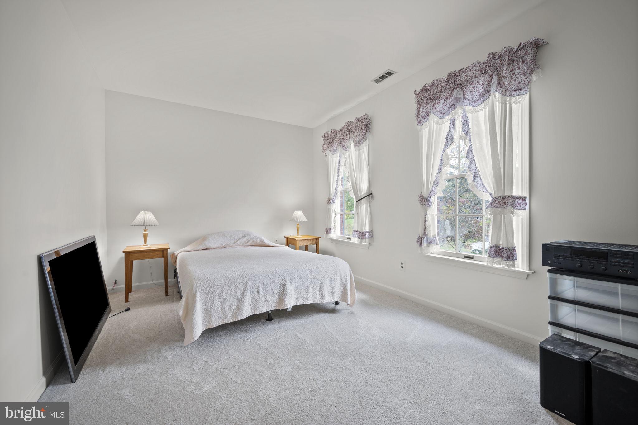 RUTH RODGERS - Residential