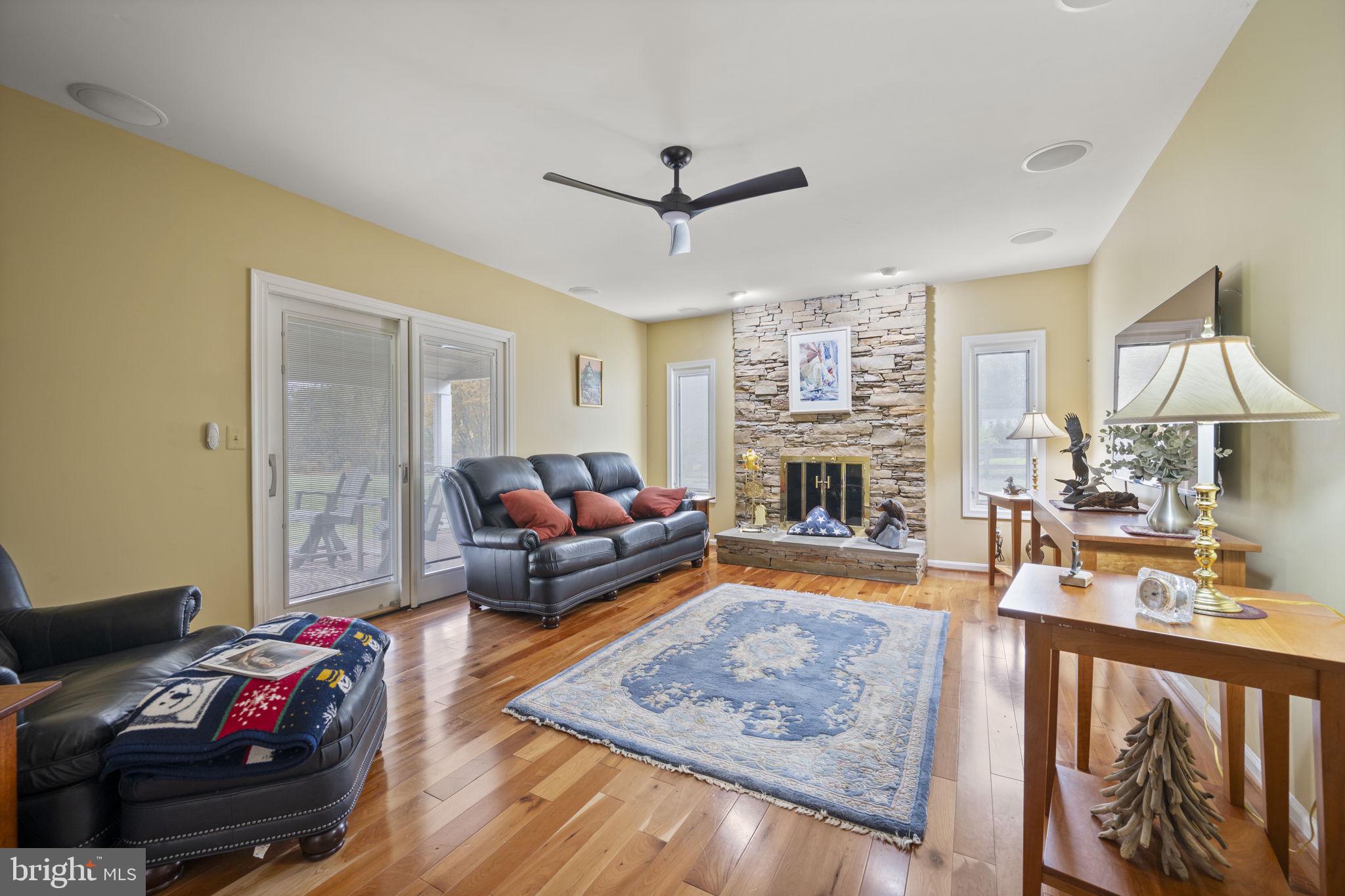 RUTH RODGERS - Residential