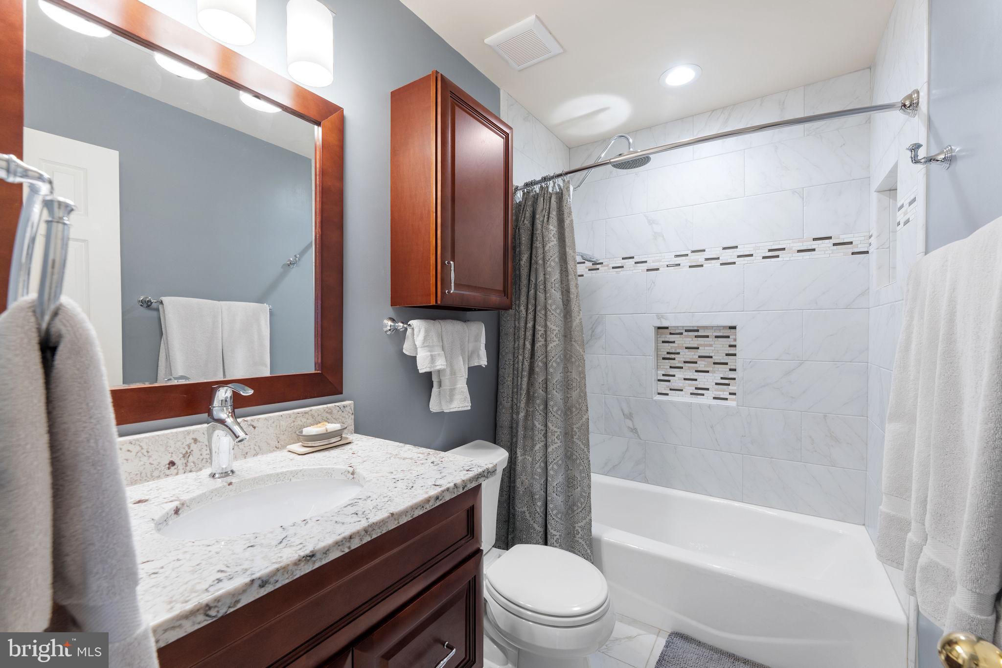 BRIDLEWOOD - Residential