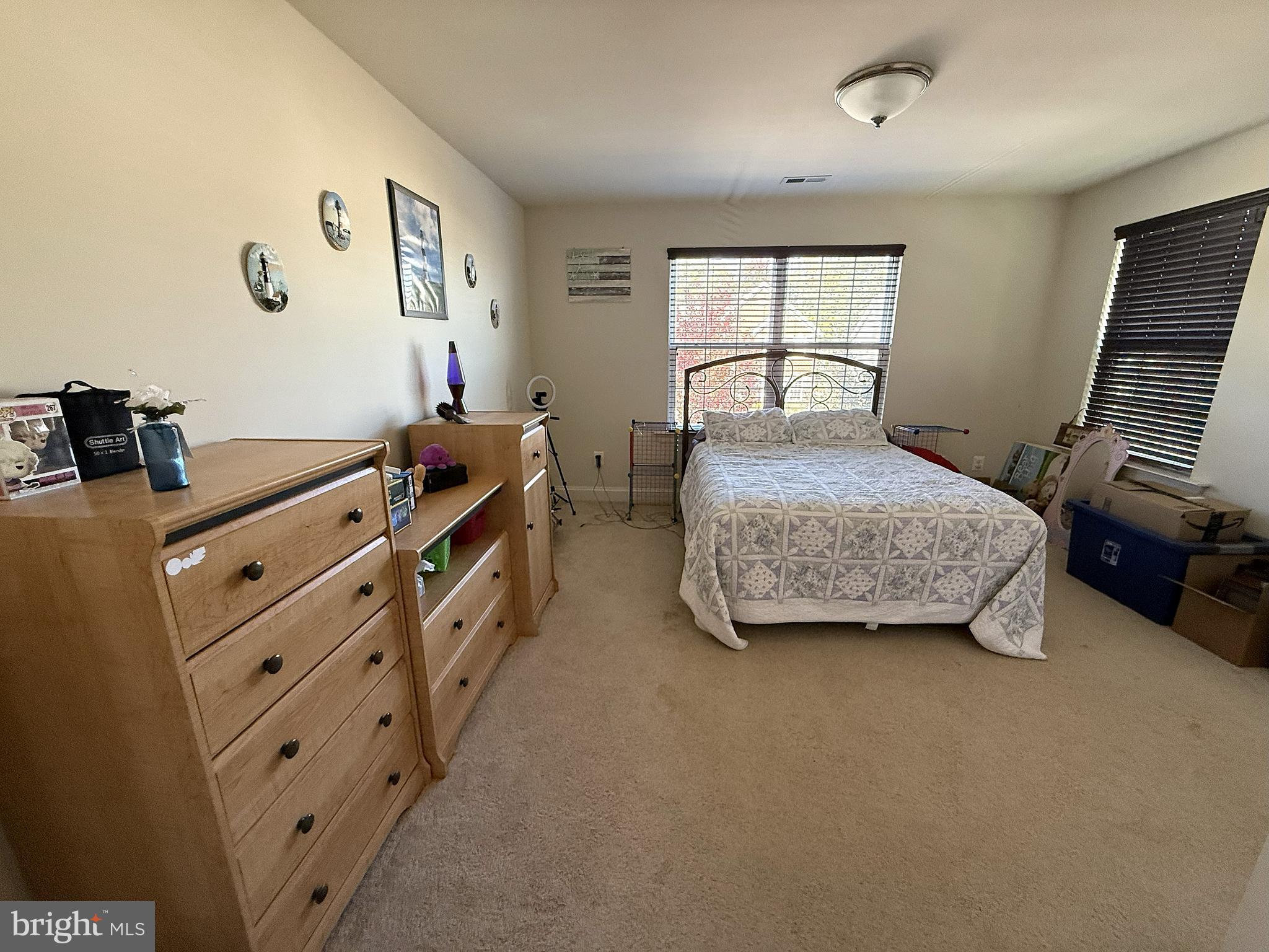 NORTH POINTE - Residential