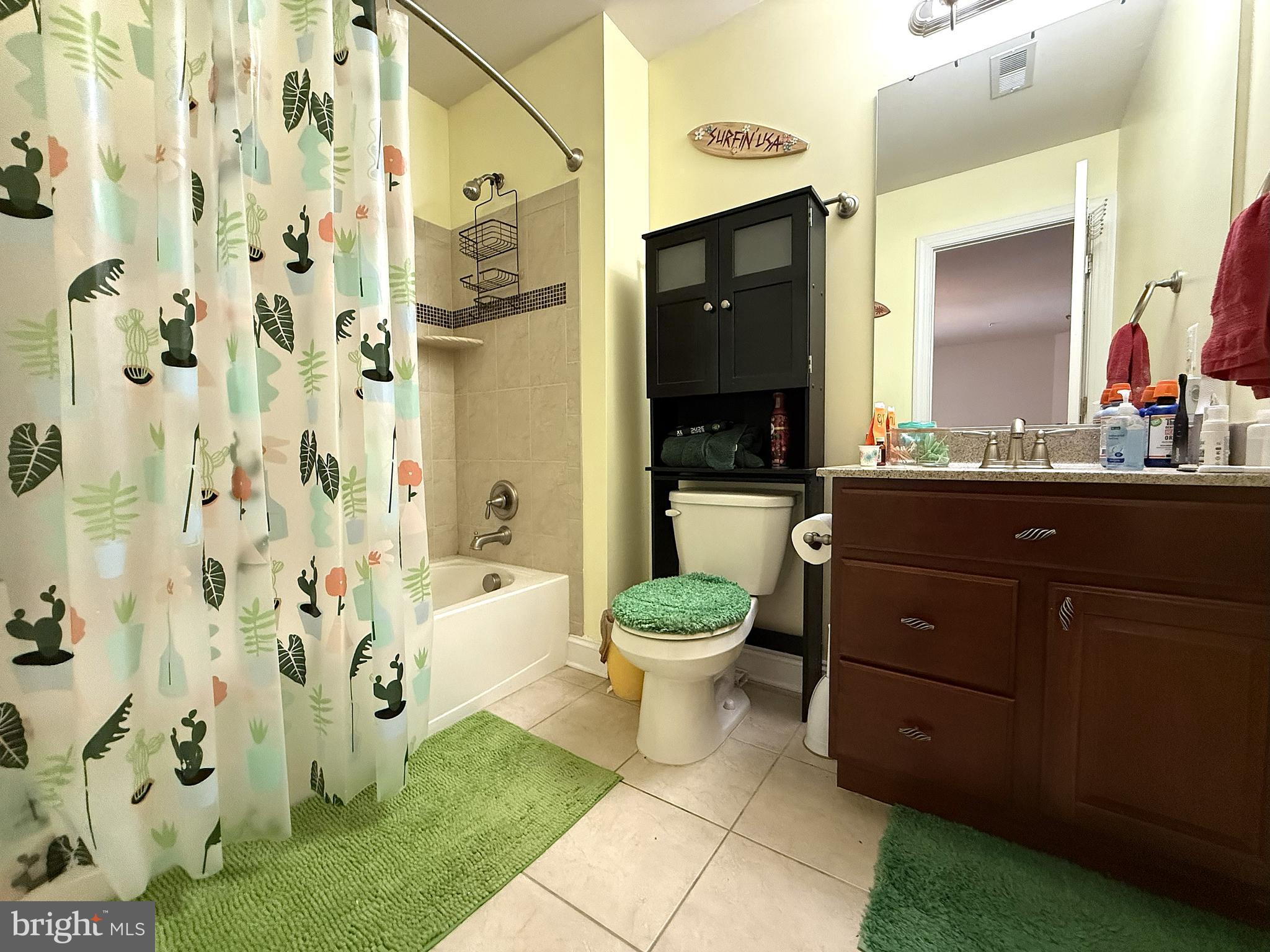 NORTH POINTE - Residential