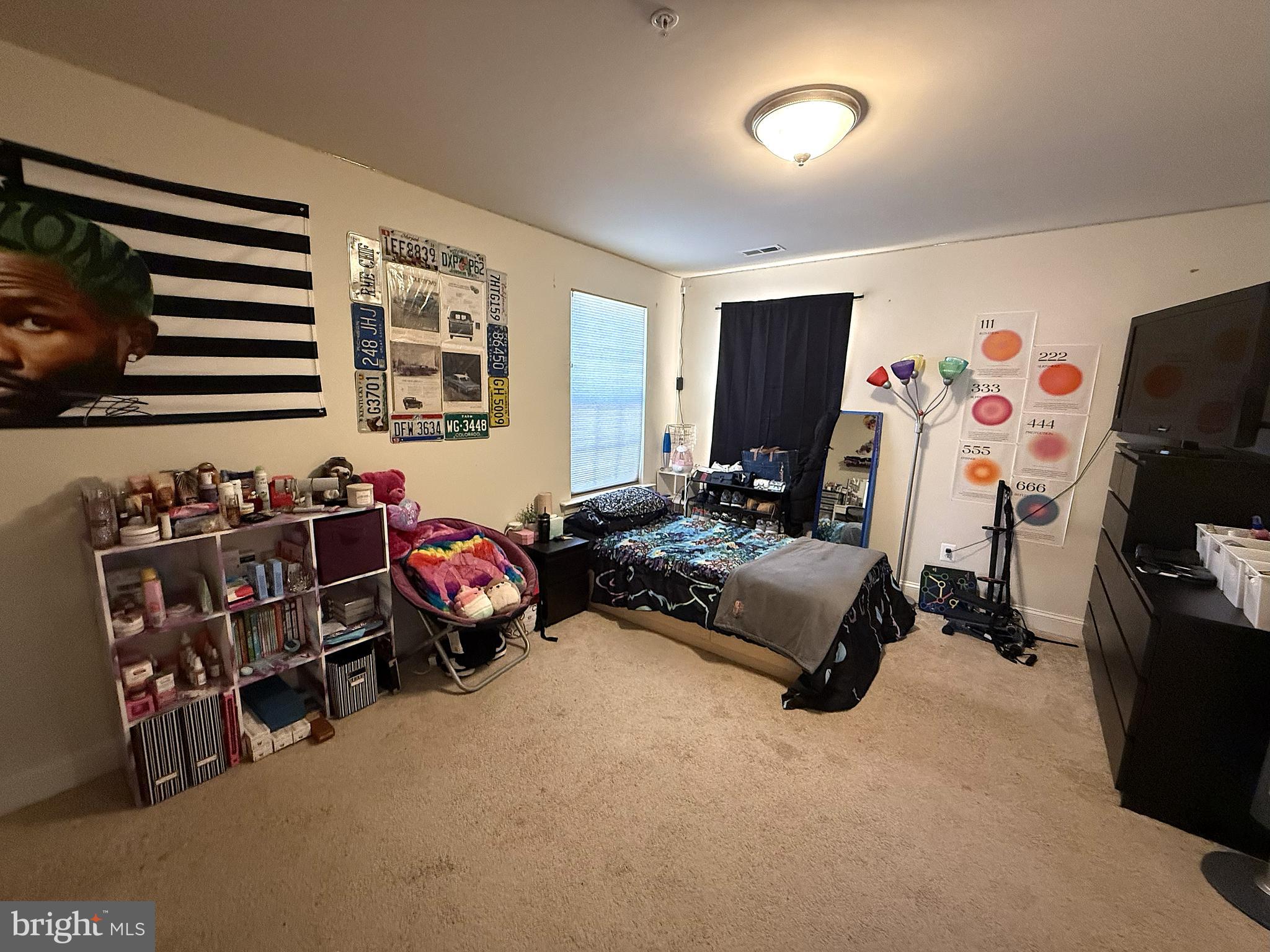 NORTH POINTE - Residential