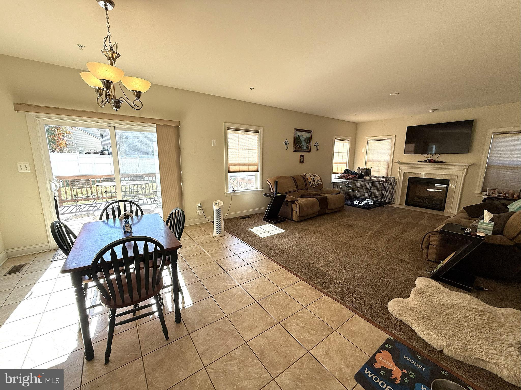 NORTH POINTE - Residential