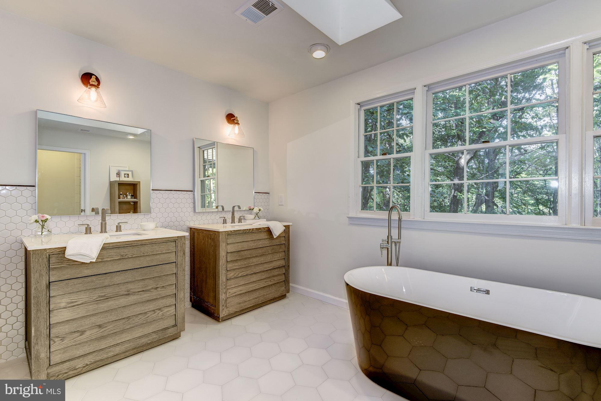 THE PALISADES - Residential