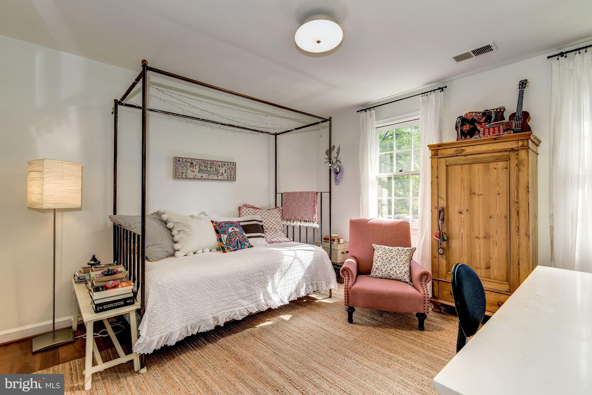 THE PALISADES - Residential