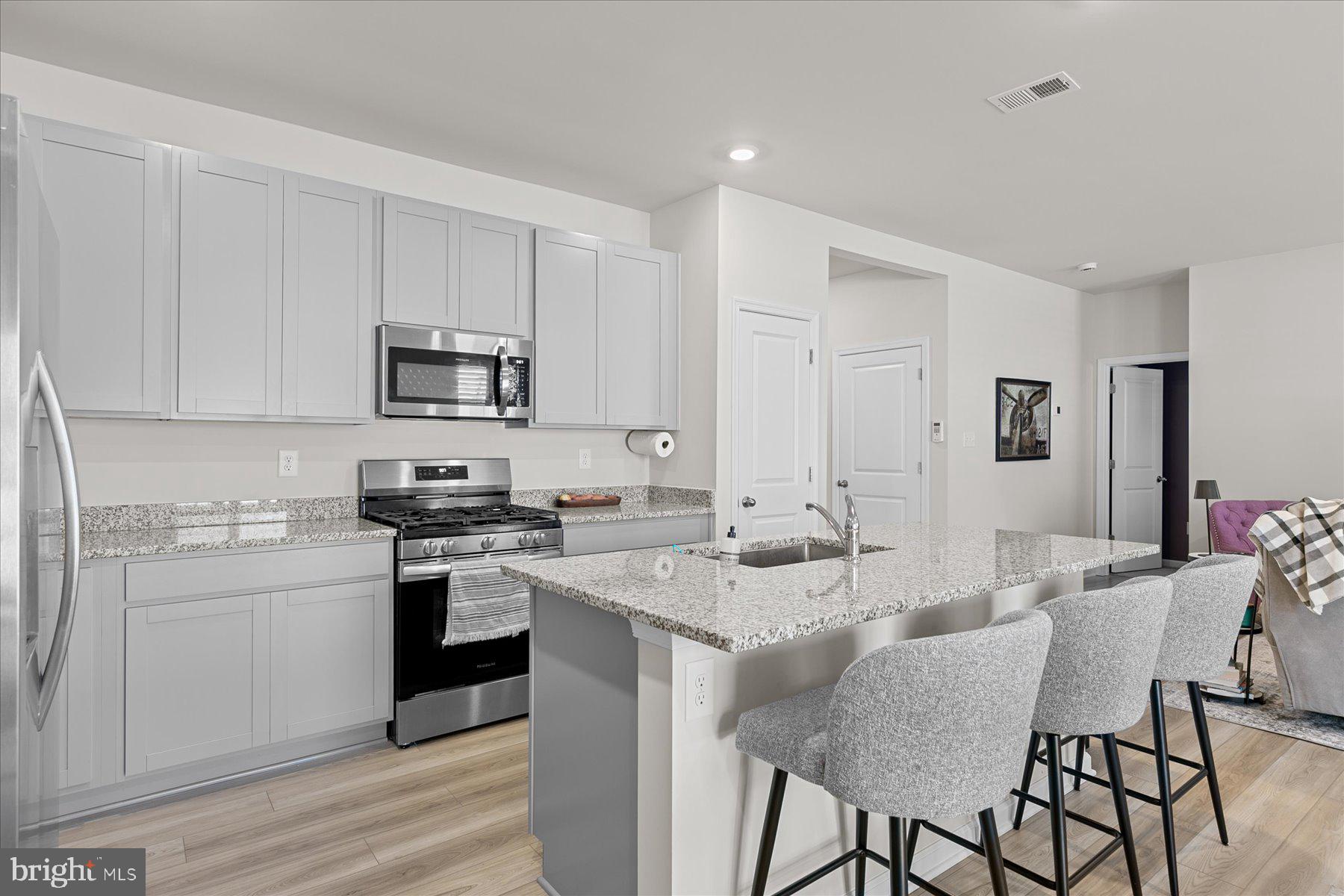 SCHOONER LANDING - Residential