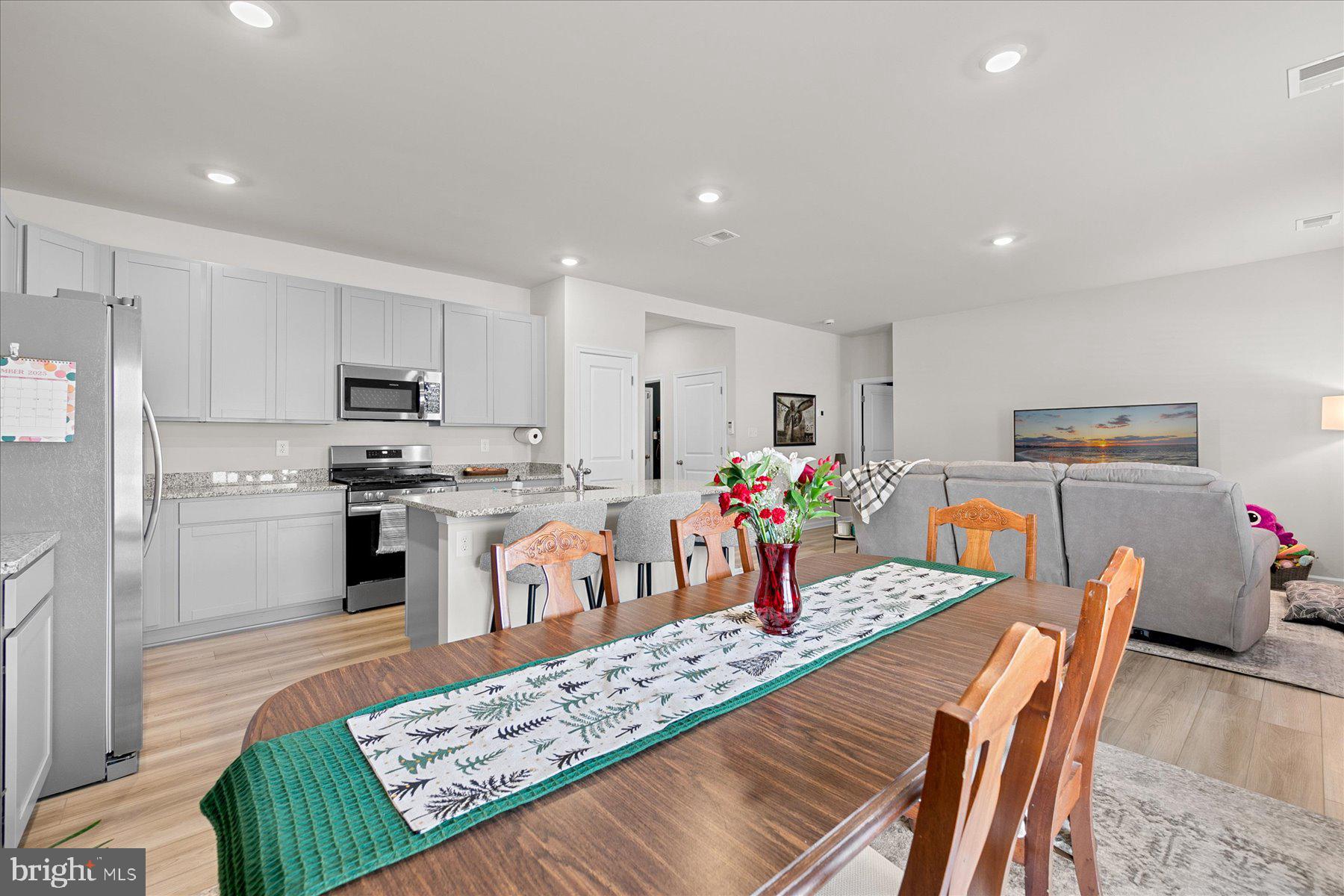 SCHOONER LANDING - Residential