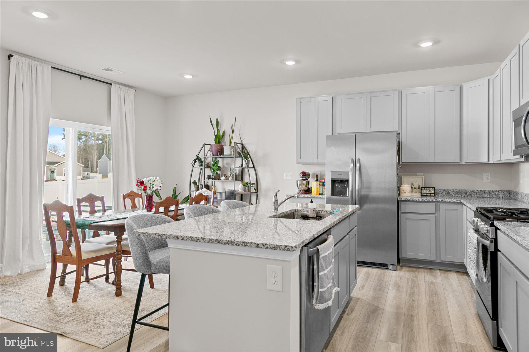 SCHOONER LANDING - Residential