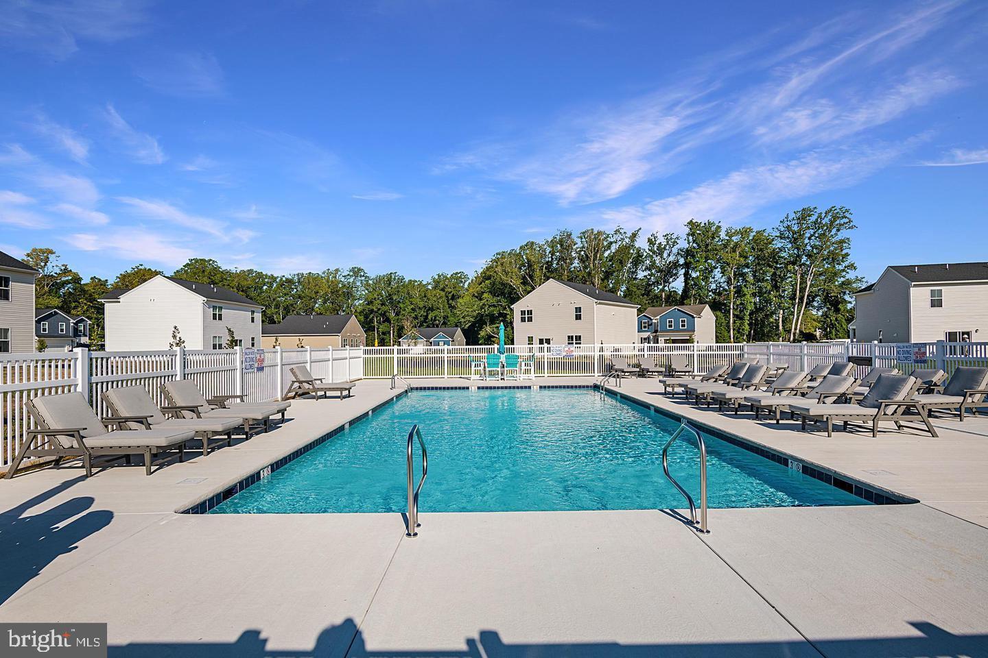 SCHOONER LANDING - Residential