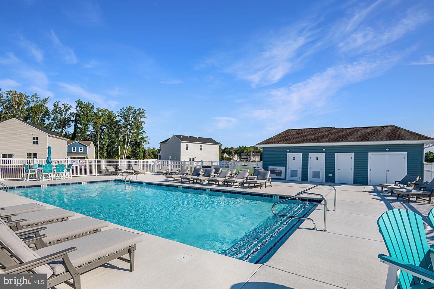 SCHOONER LANDING - Residential