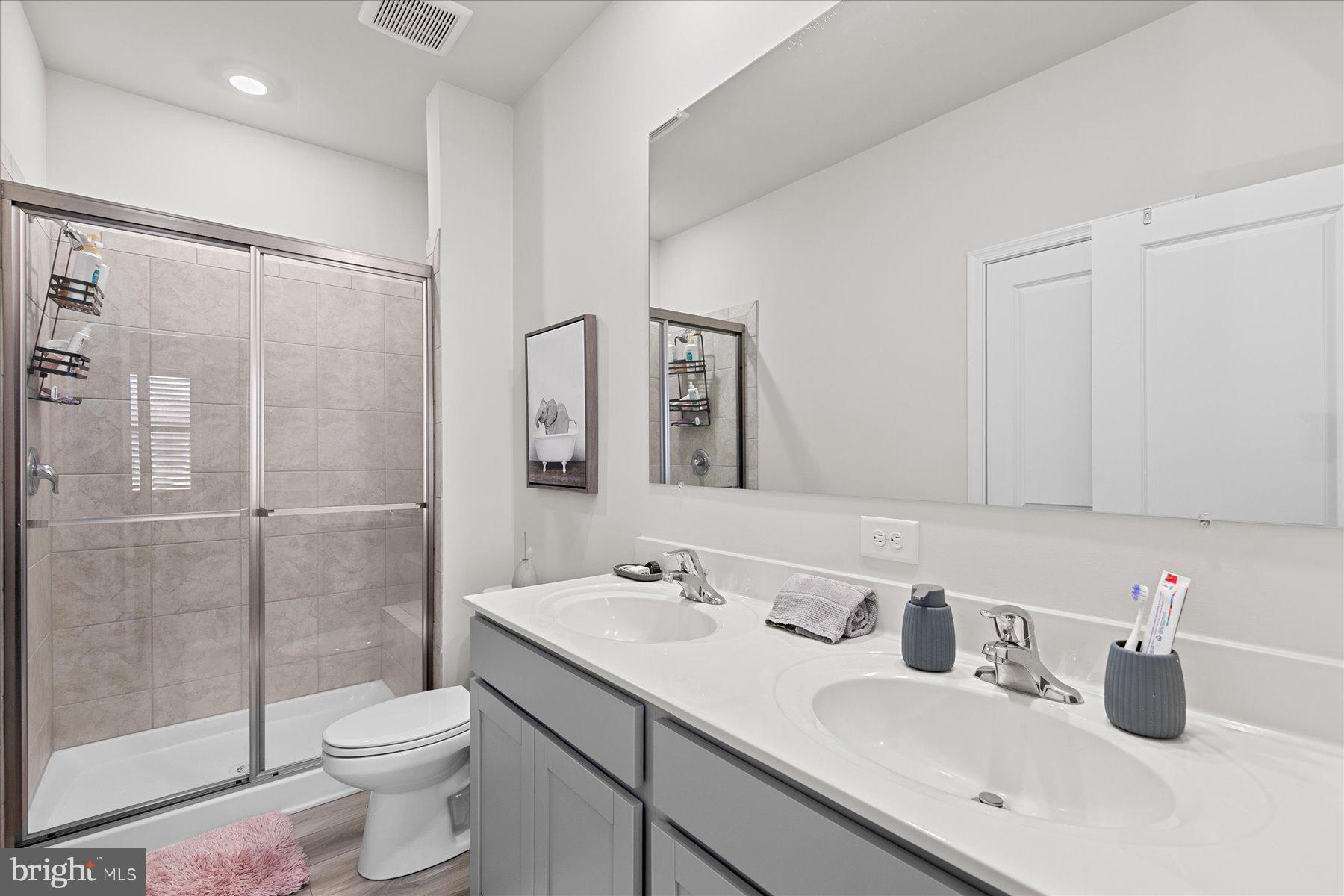 SCHOONER LANDING - Residential