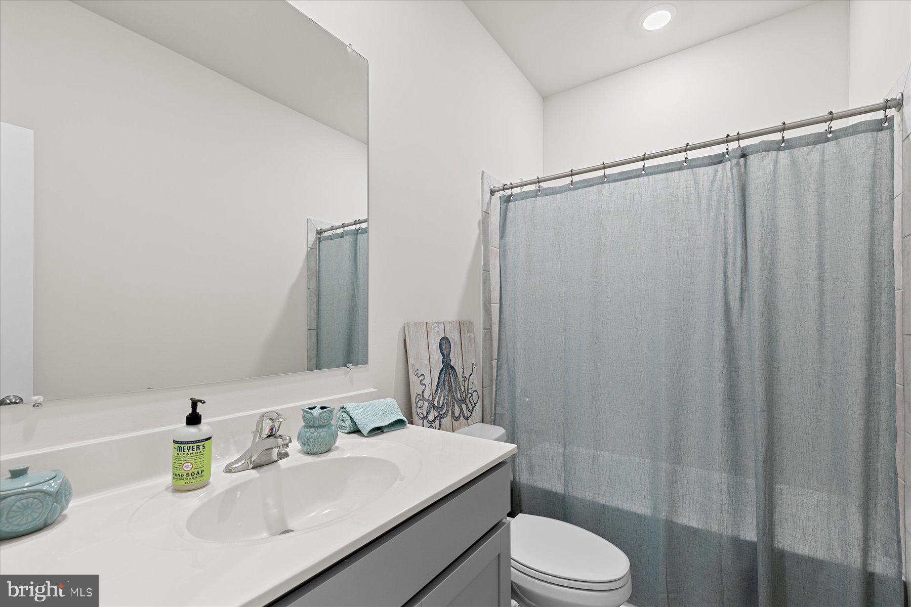 SCHOONER LANDING - Residential