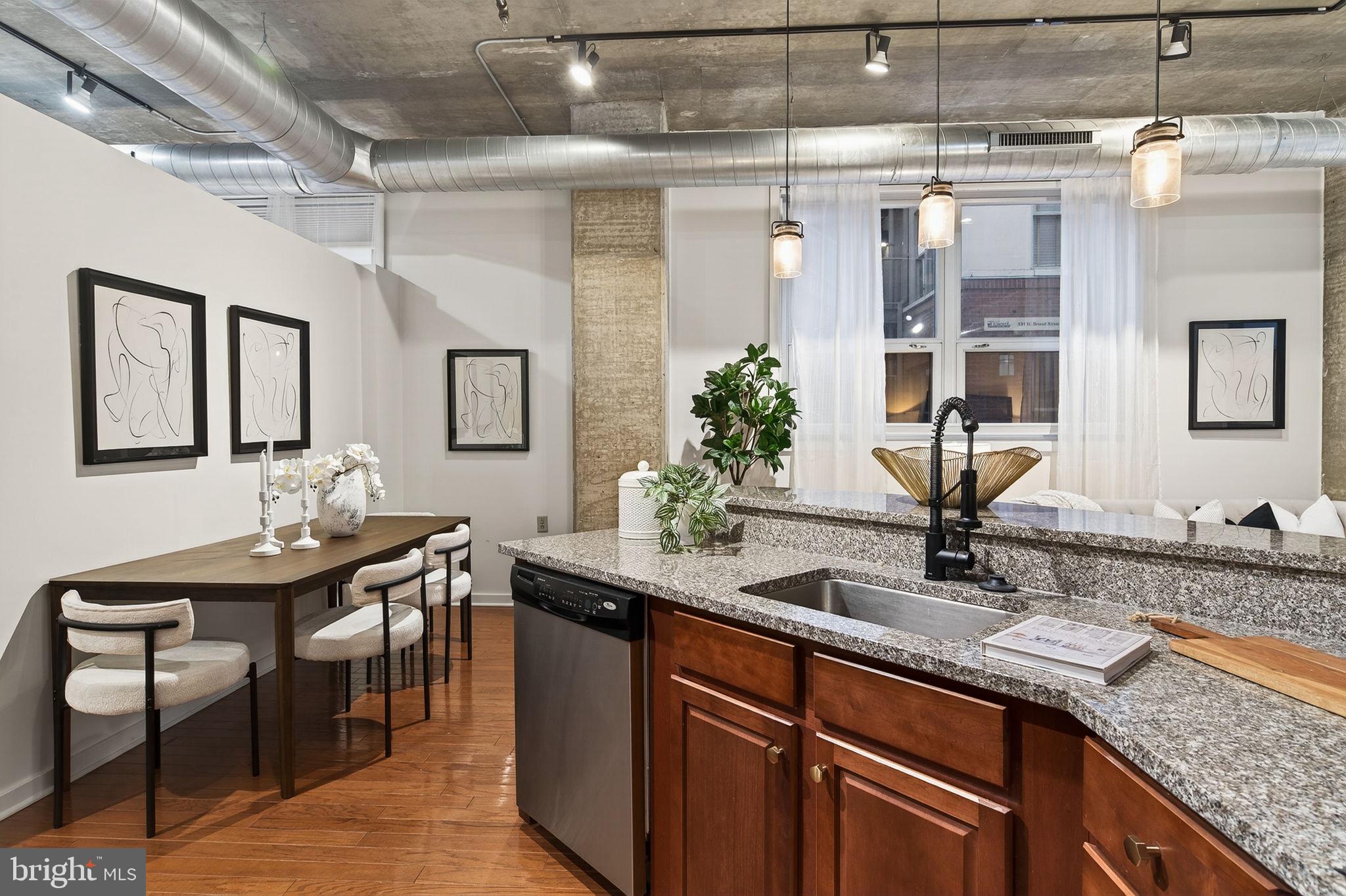 OLD CITY - Residential