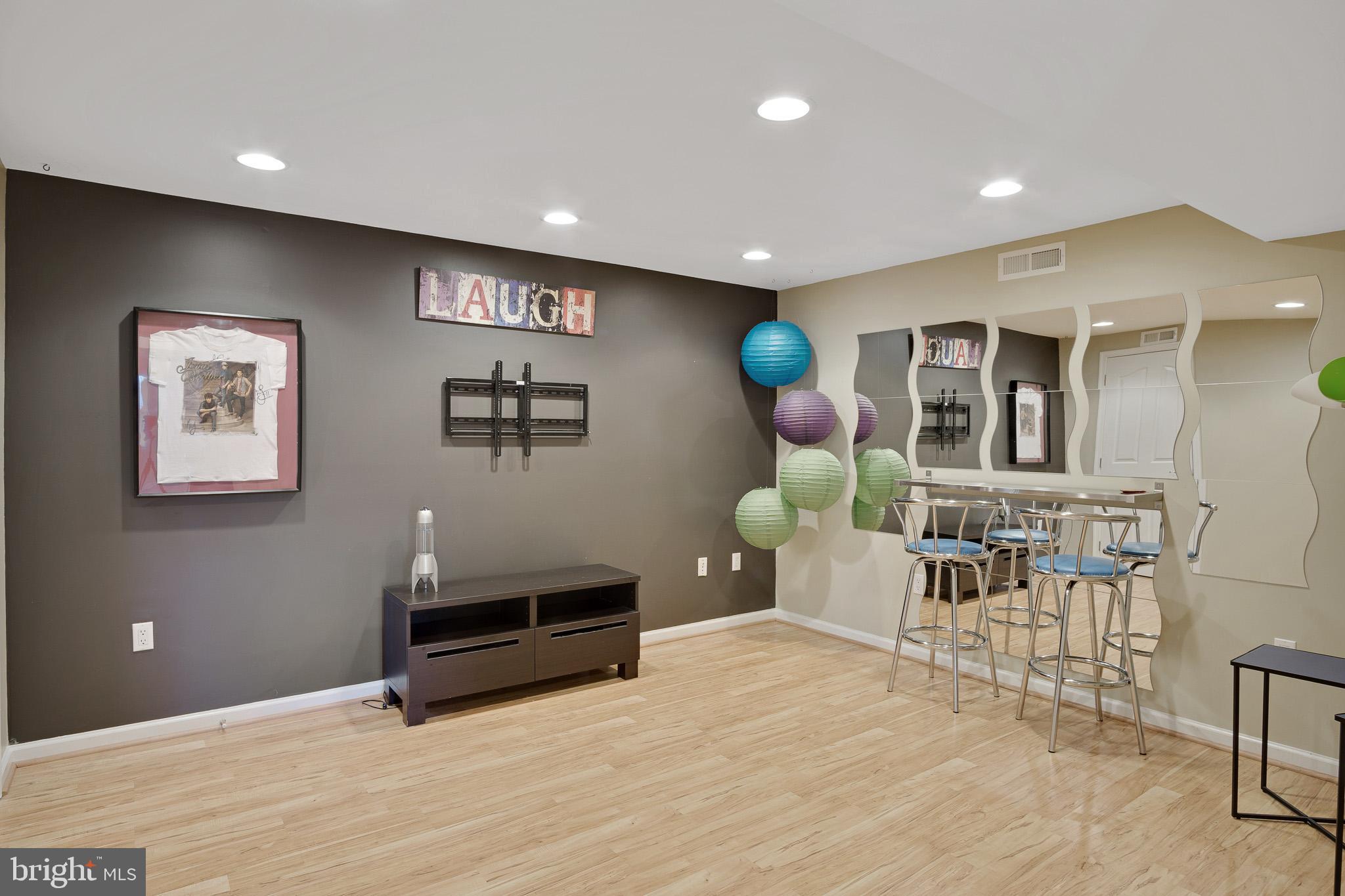 CHANTILLY MANOR - Residential