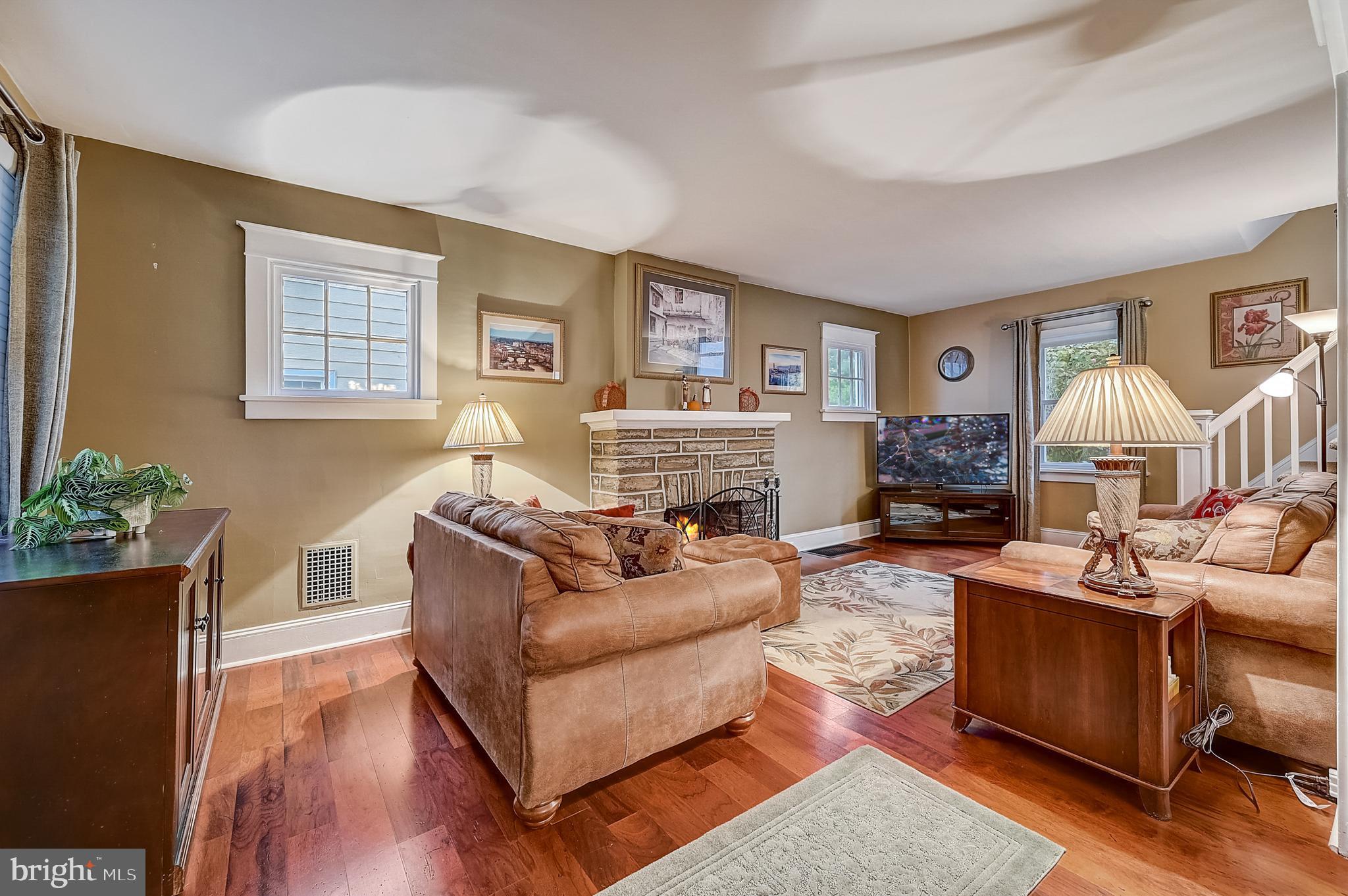 GLENSIDE - Residential