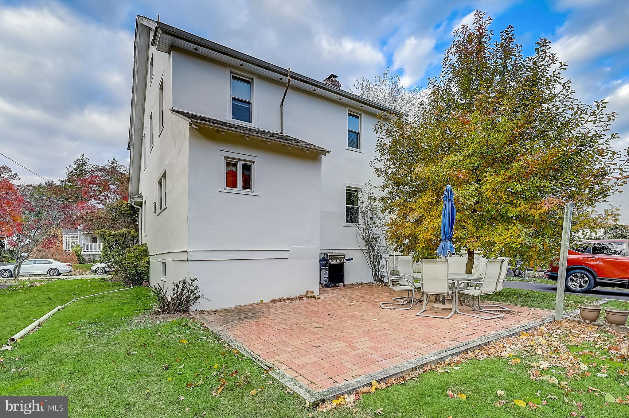 GLENSIDE - Residential