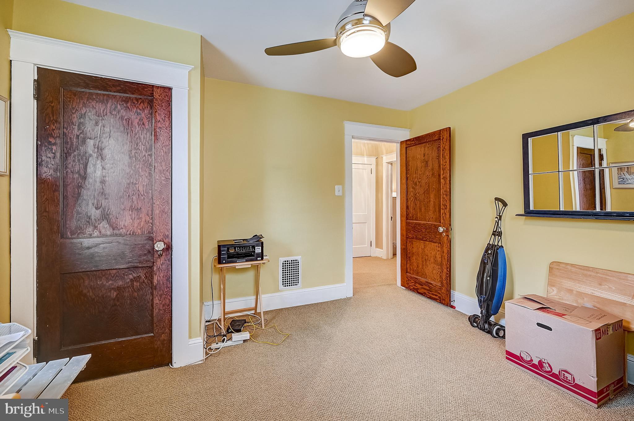 GLENSIDE - Residential