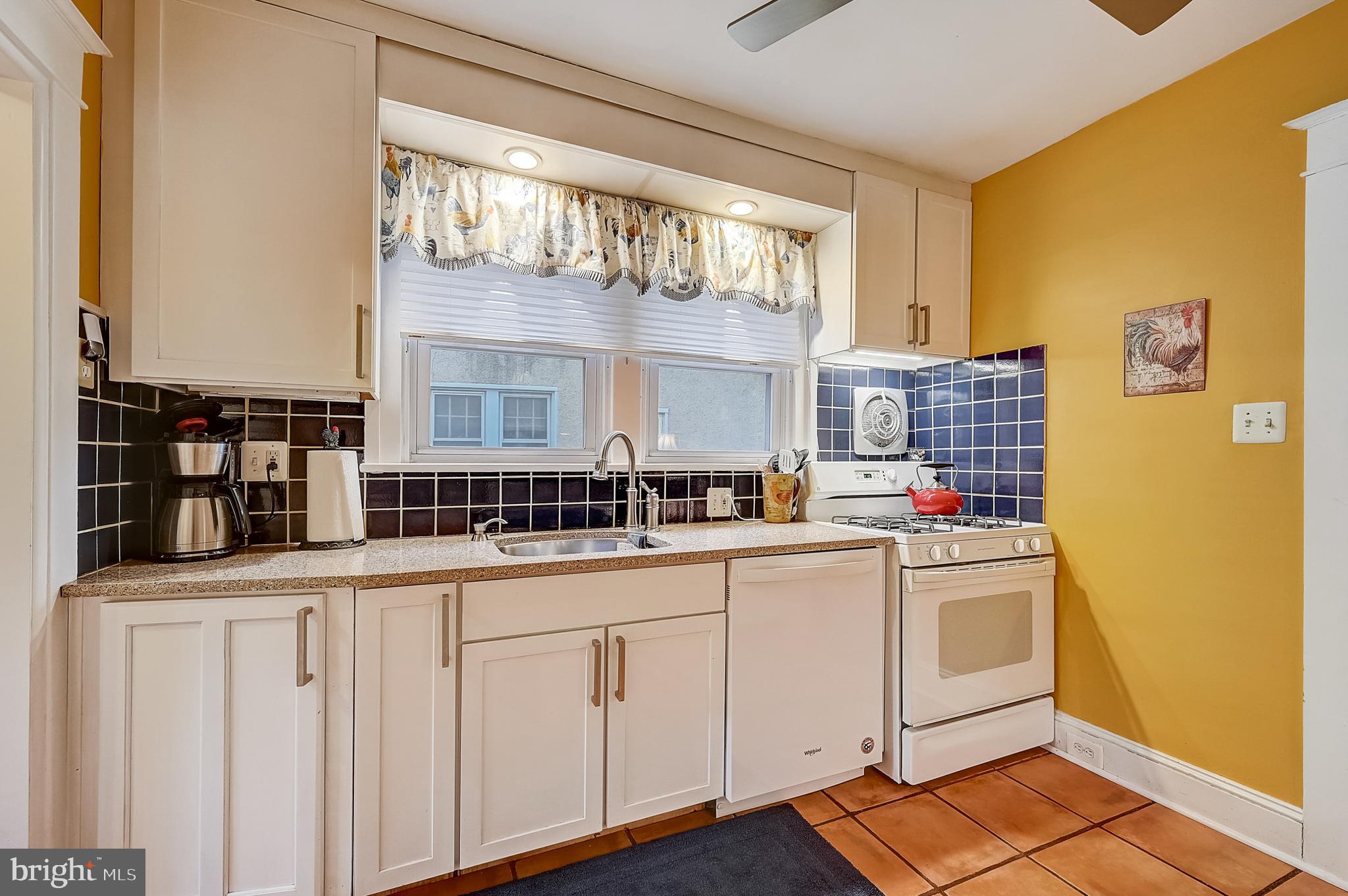 GLENSIDE - Residential
